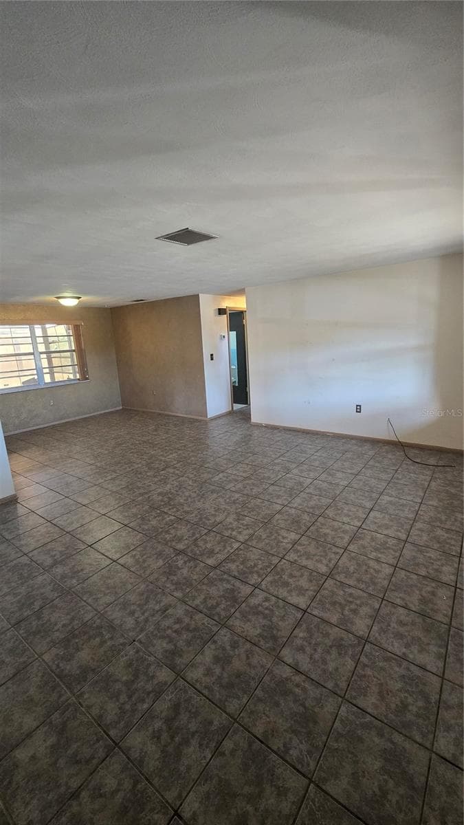 Single Family Residence at 6123 MOOG RD, NEW PORT RICHEY, photo 2 of 36