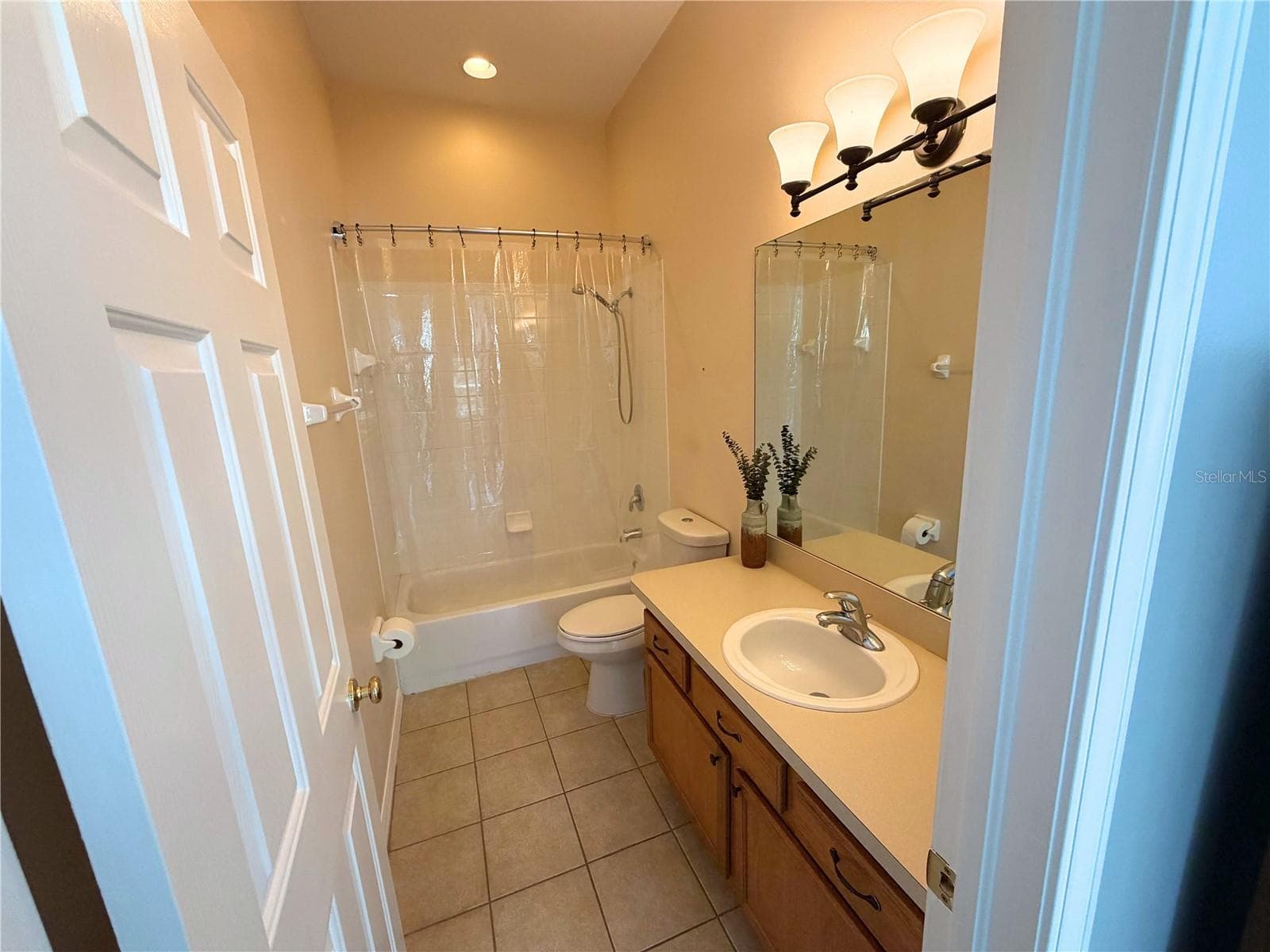 En Suite Bathroom #1 - 5350 60TH AVE N, ST PETERSBURG