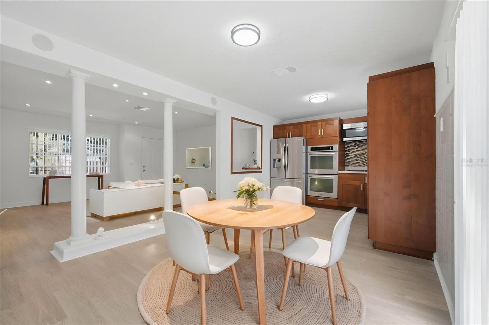 Virtually staged - 3010 EMERSON AVE S, ST PETERSBURG