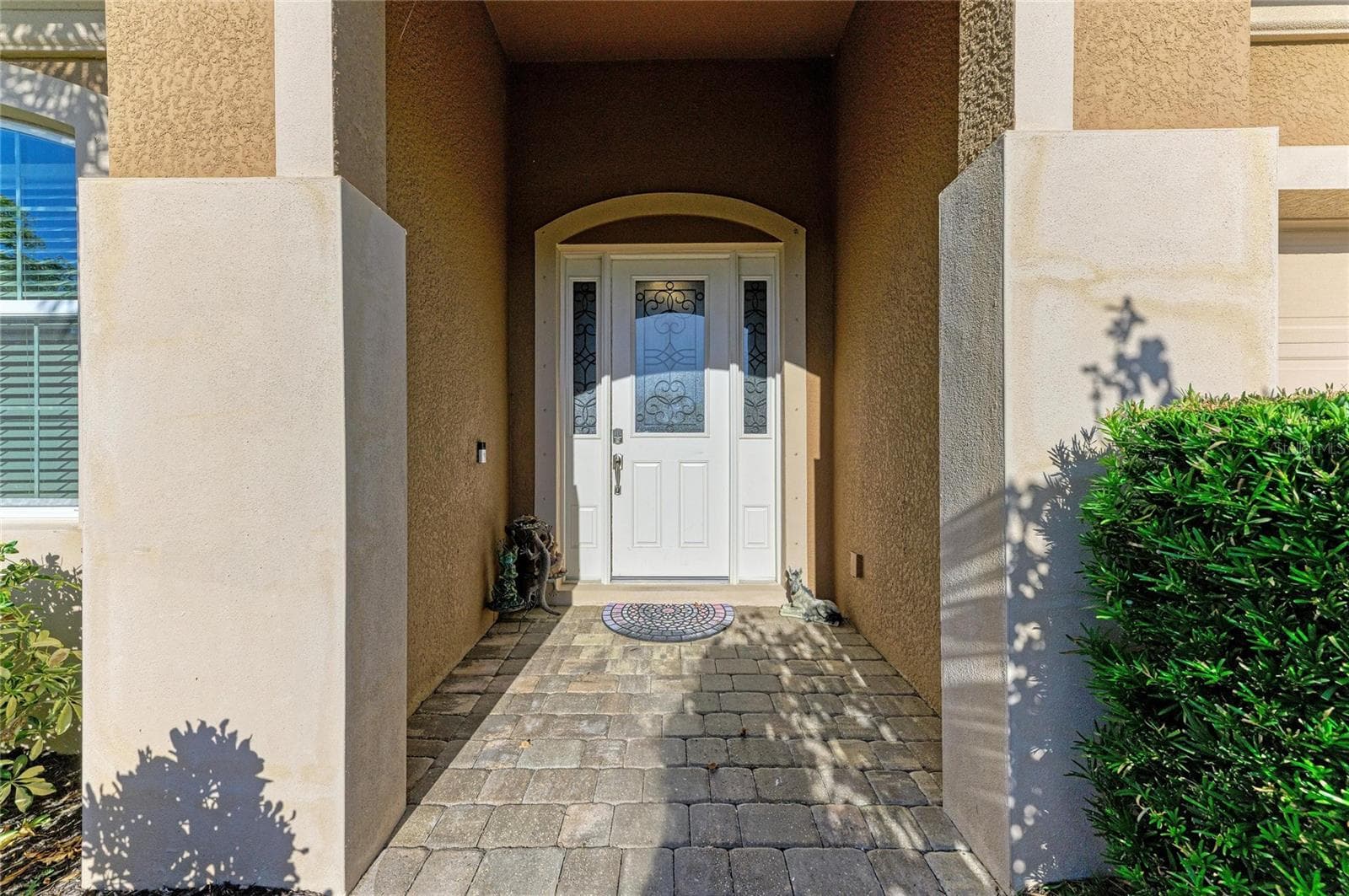 Single Family Residence at 11481 RENAISSANCE BLVD, VENICE, photo 5 of 93