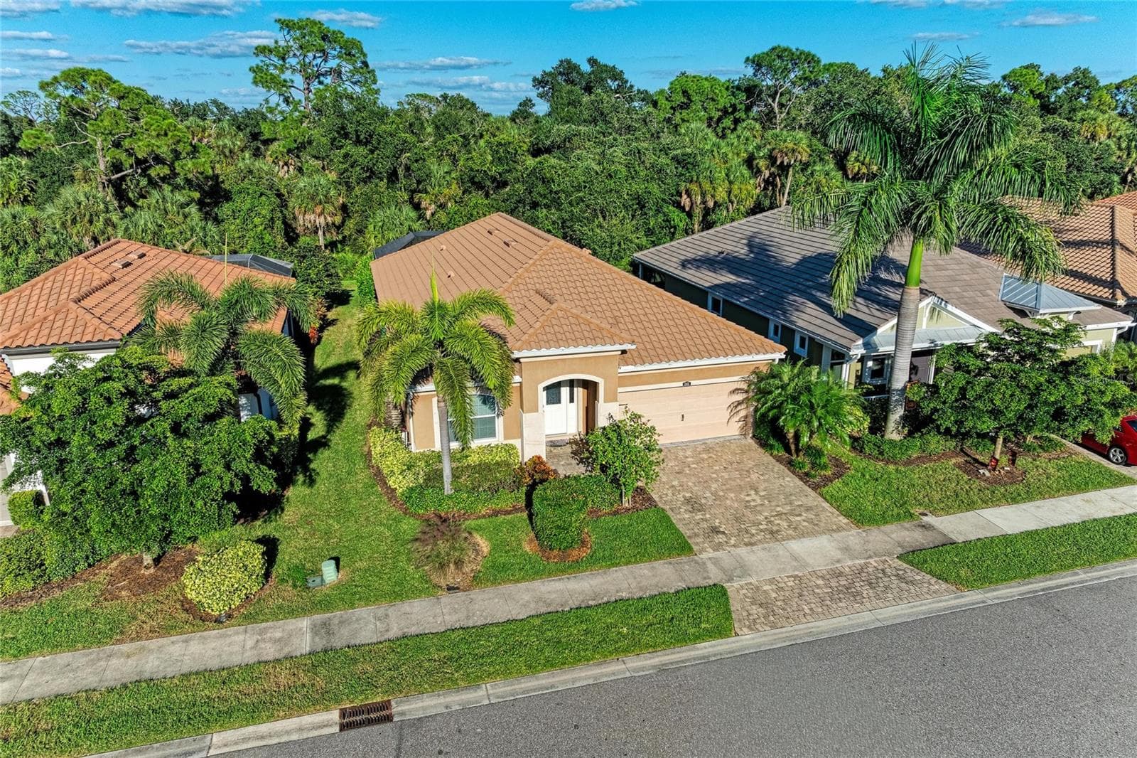 Single Family Residence at 11481 RENAISSANCE BLVD, VENICE, photo 65 of 93