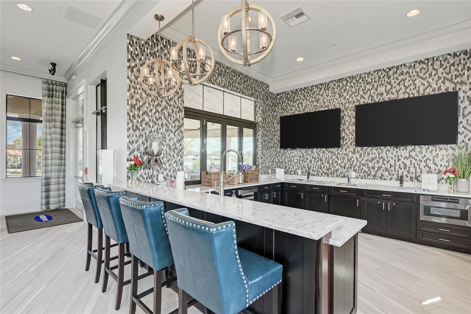 Single Family Residence at 11481 RENAISSANCE BLVD, VENICE, photo 69 of 93