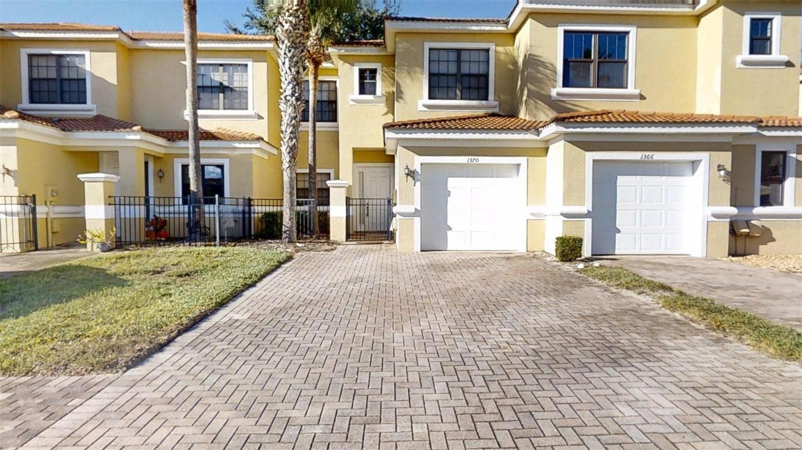 1370 PACIFIC RD