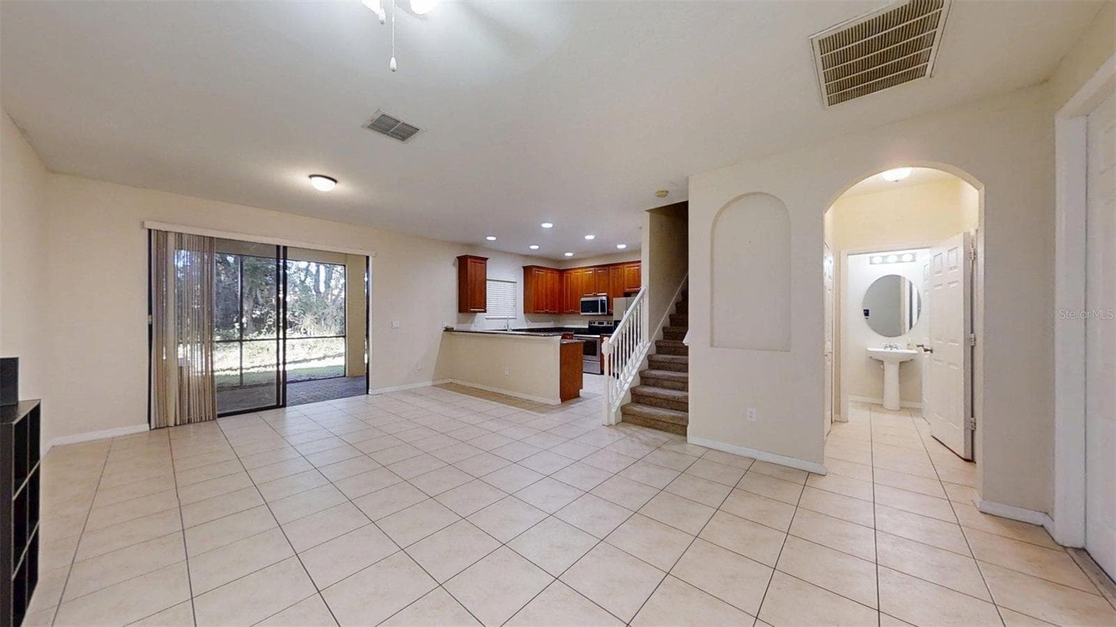 Townhouse at 1370 PACIFIC RD, POINCIANA, photo 6 of 38