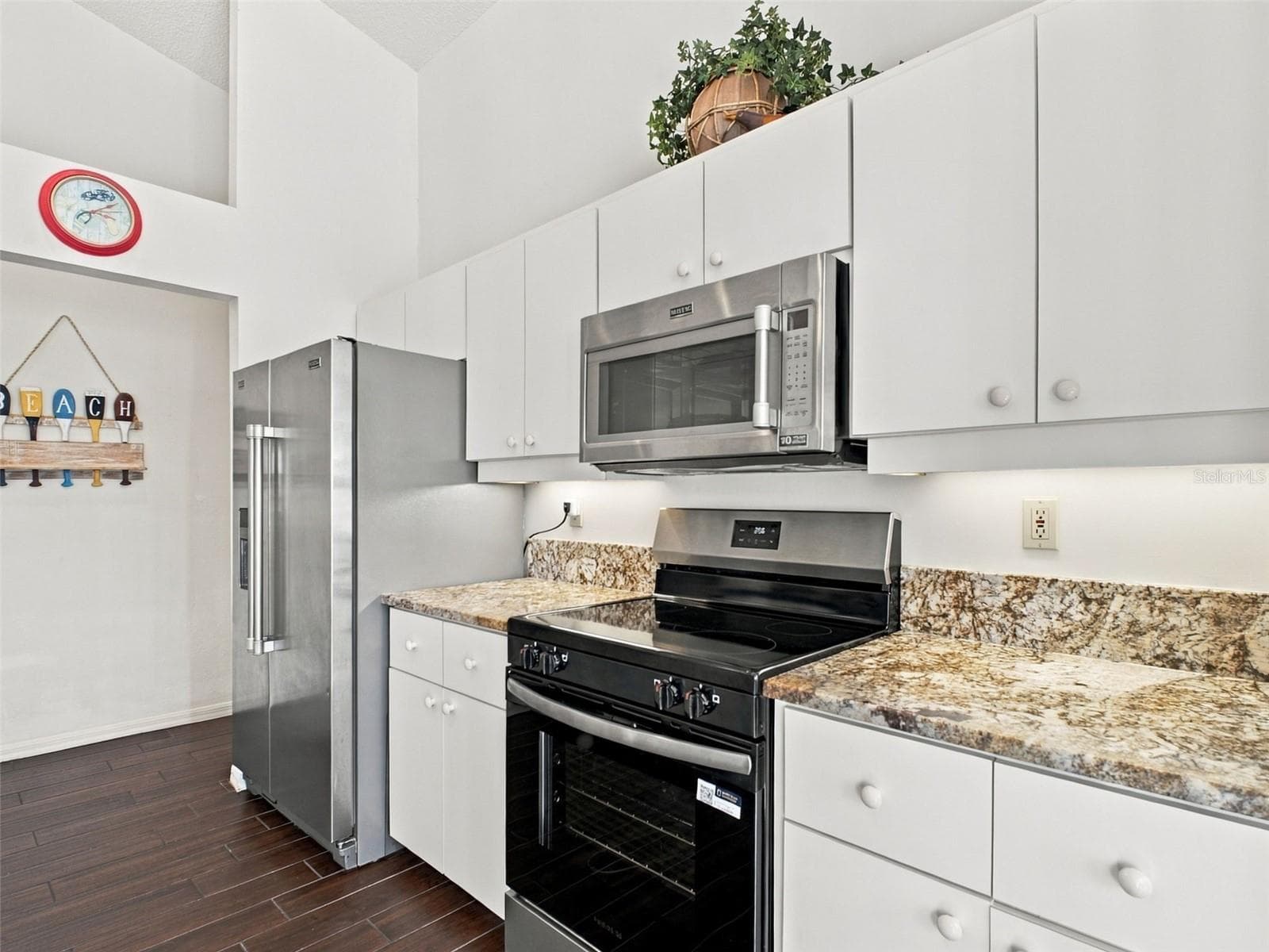 Single Family Residence at 8314 MILLWOOD DR, HUDSON, photo 15 of 65