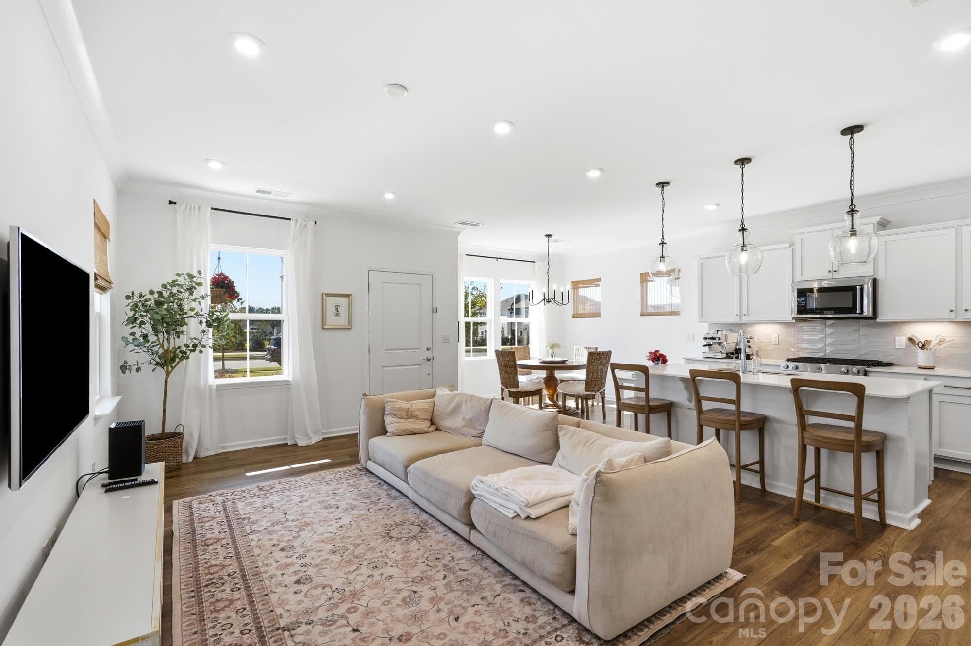 Single Family Residence at 15506 Parkside Crossing Drive, Charlotte, photo 11 of 47