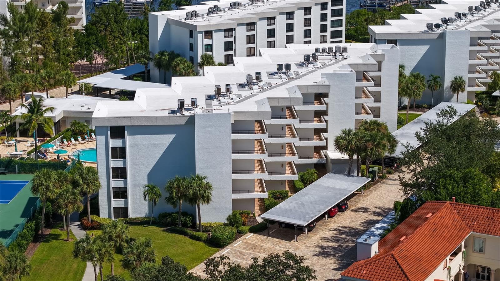 back of bldg - 8773 MIDNIGHT PASS RD #102G, SARASOTA