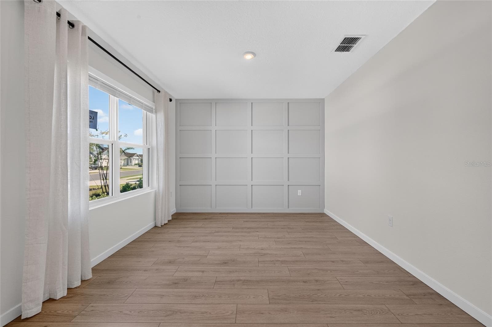 Single Family Residence at 1025 CHAMPION RIDGE DR, DAYTONA BEACH, photo 18 of 56