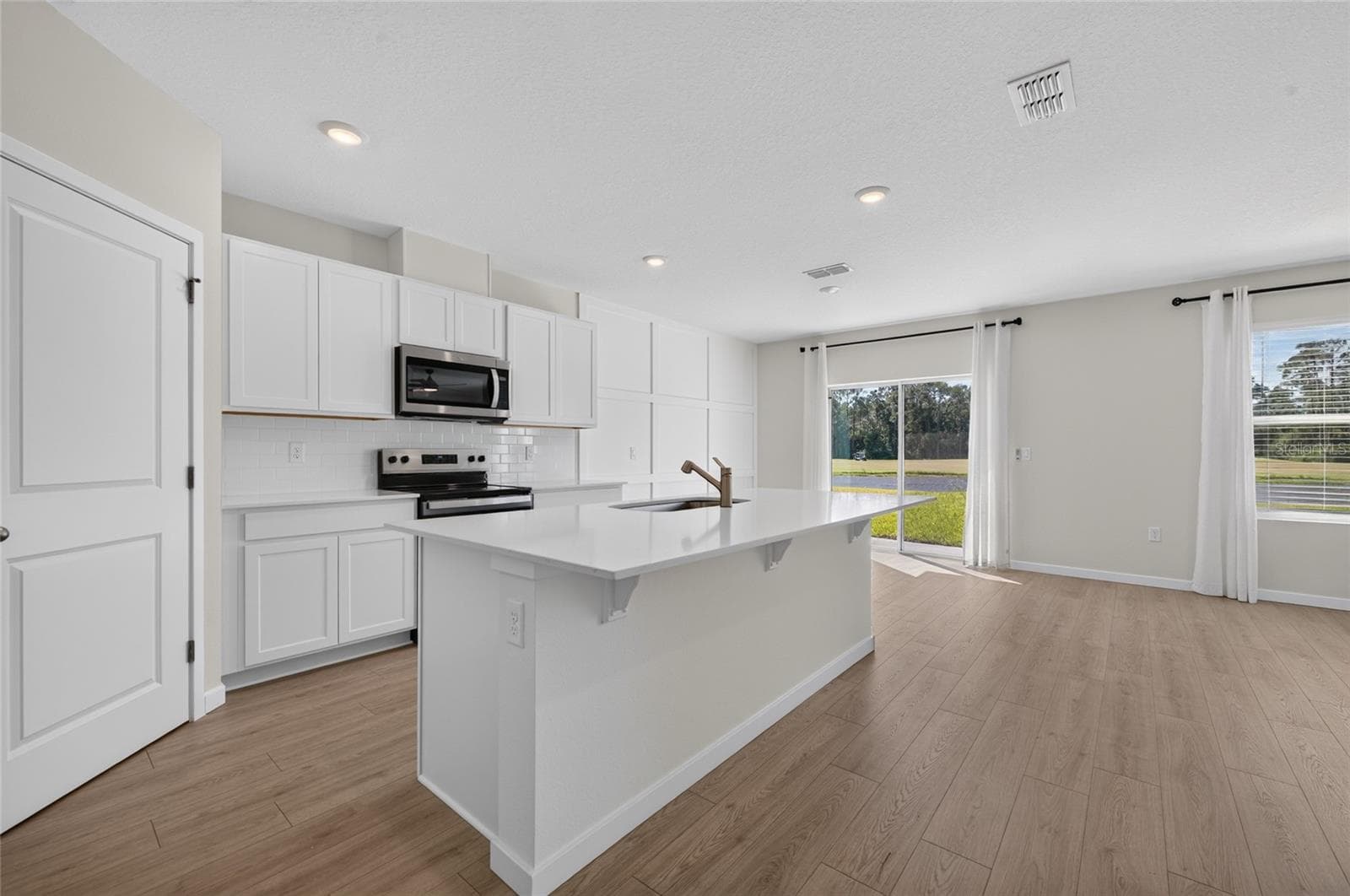 Single Family Residence at 1025 CHAMPION RIDGE DR, DAYTONA BEACH, photo 20 of 56