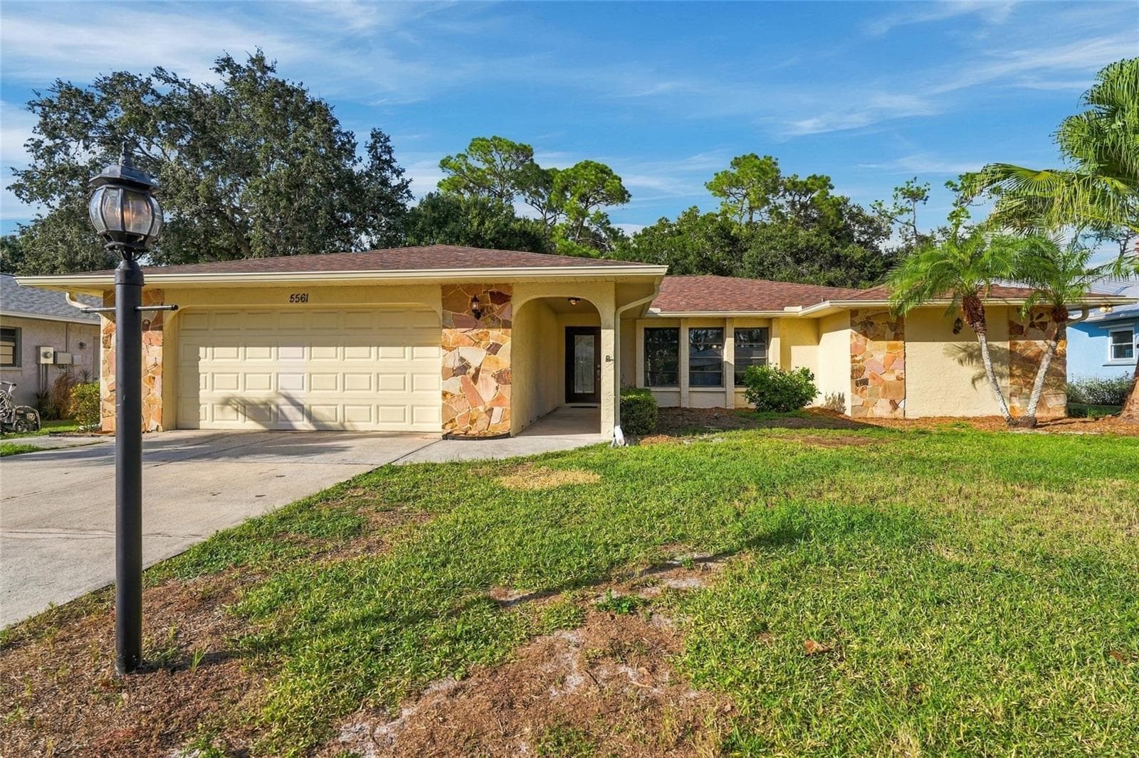 5561 BRIAR CREEK WAY
