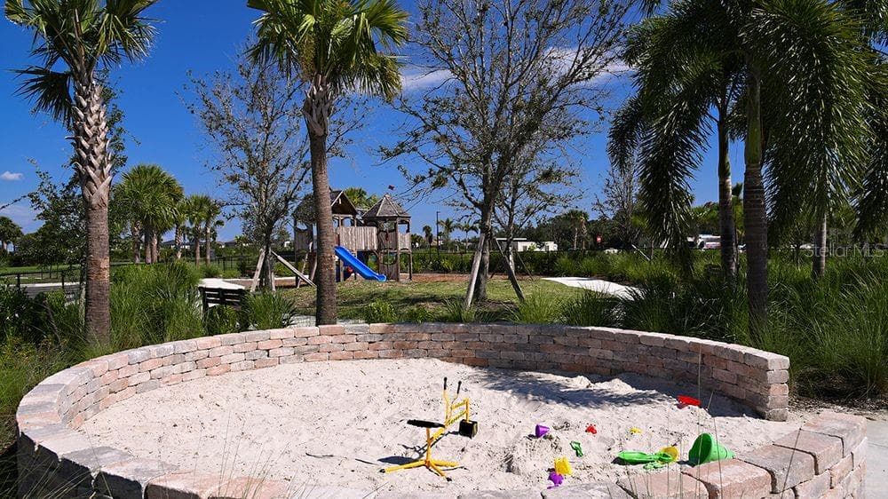The Towns at Skye Ranch Community - 10809 ECLIPSE ST, SARASOTA