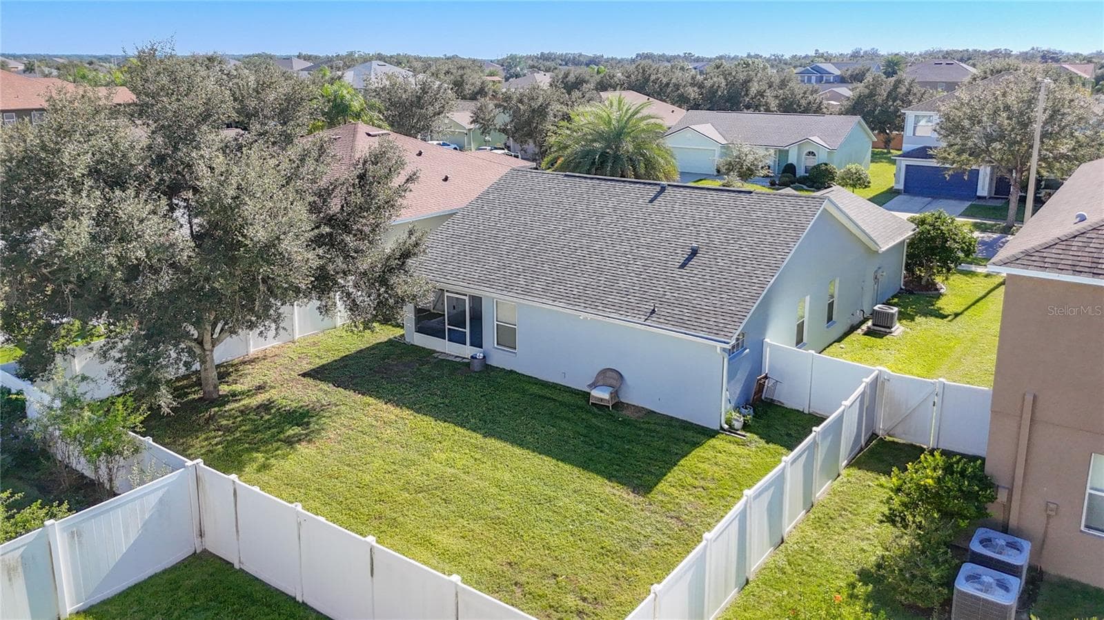 Fenced Yard - 10852 STANDING STONE DR, WIMAUMA