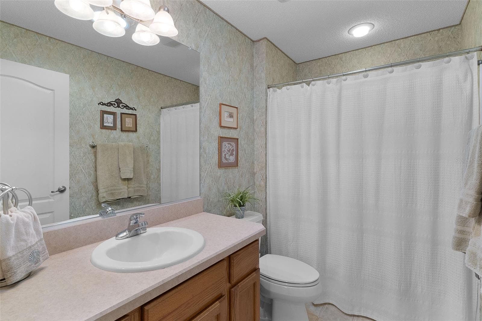 Single Family Residence at 2908 MANOR DOWNS, THE VILLAGES, photo 27 of 59