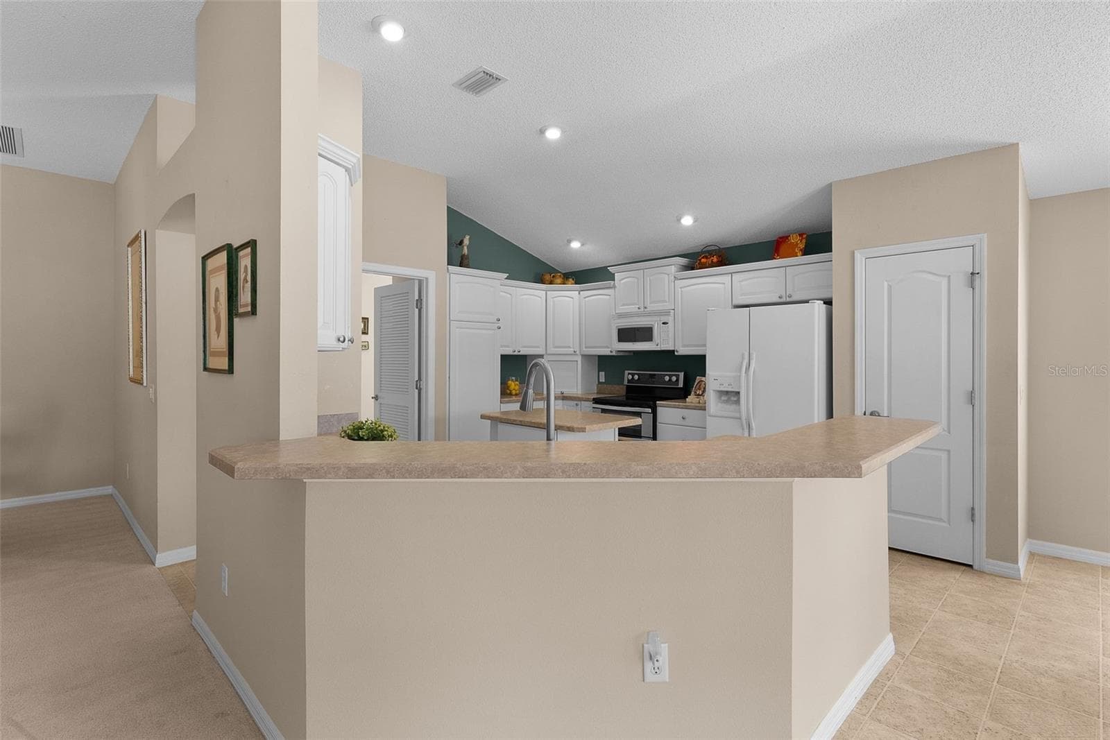 Single Family Residence at 2908 MANOR DOWNS, THE VILLAGES, photo 34 of 59
