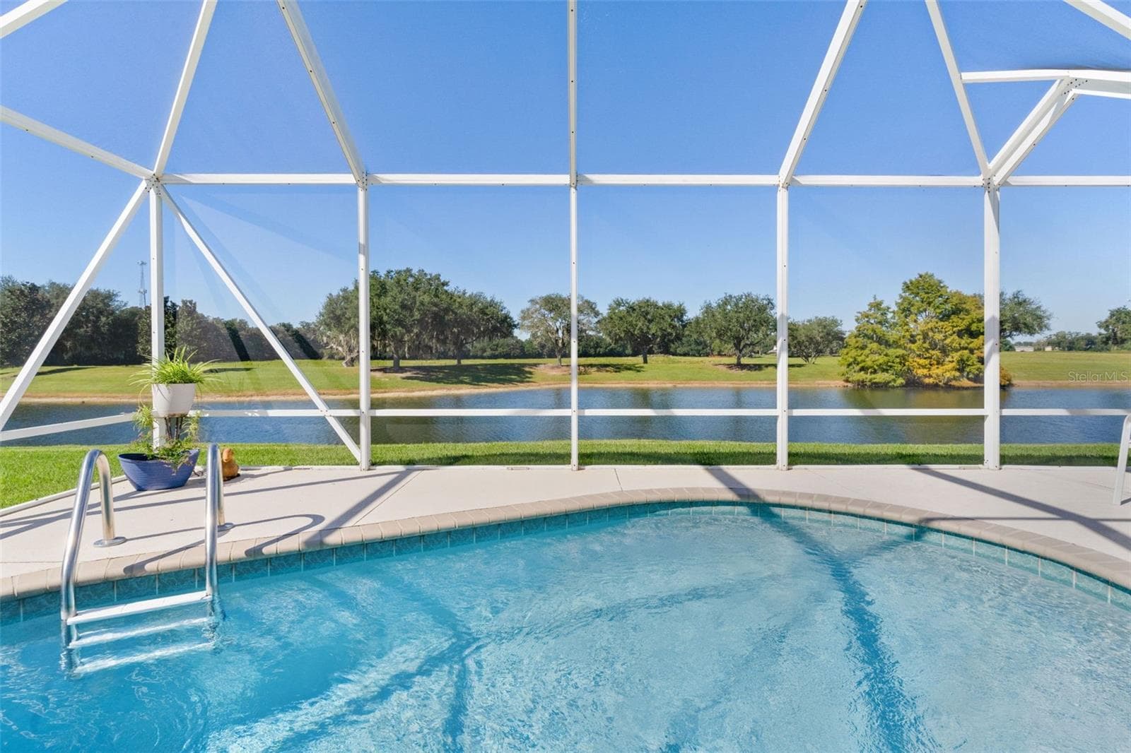Single Family Residence at 2908 MANOR DOWNS, THE VILLAGES, photo 43 of 59