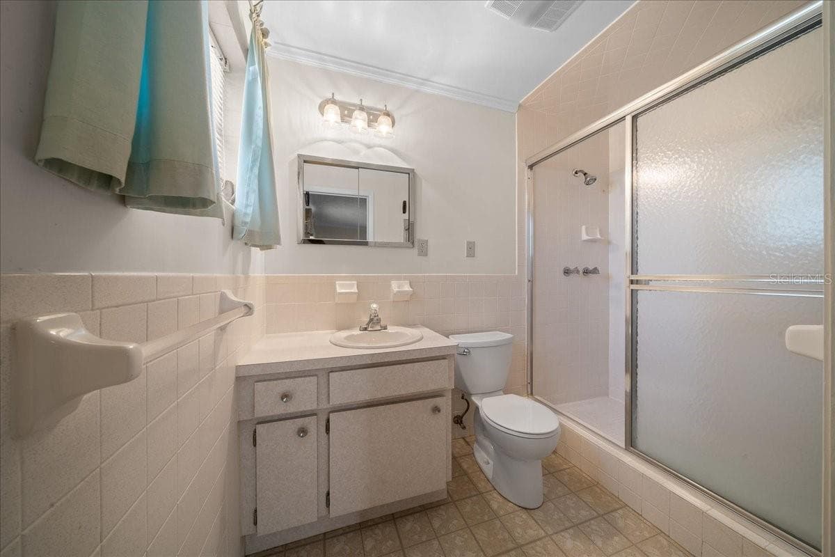 Single Family Residence at 317 S BARBOUR ST, BEVERLY HILLS, photo 26 of 45