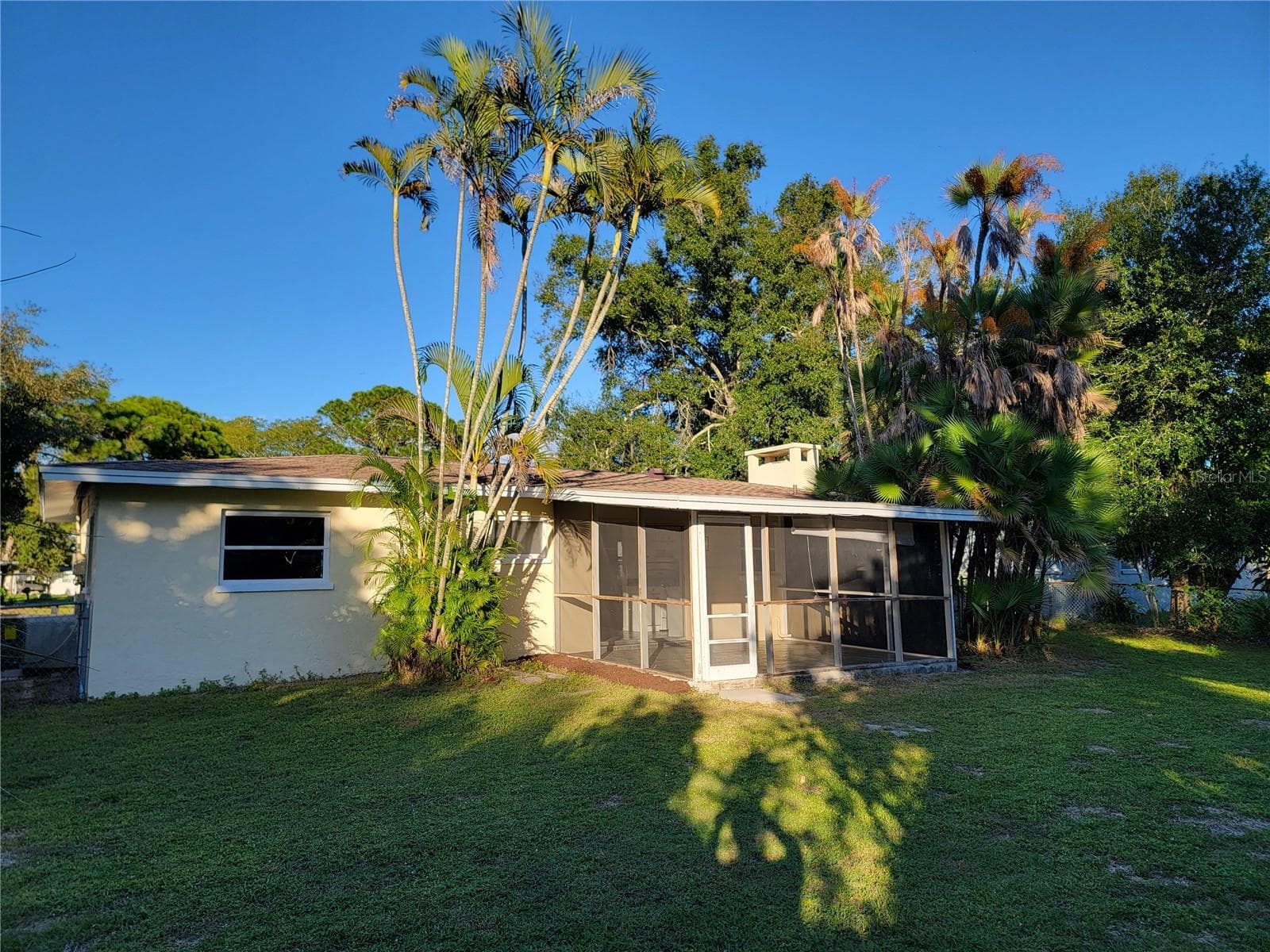 Single Family Residence at 3988 BERKSHIRE DR, SARASOTA, photo 31 of 33