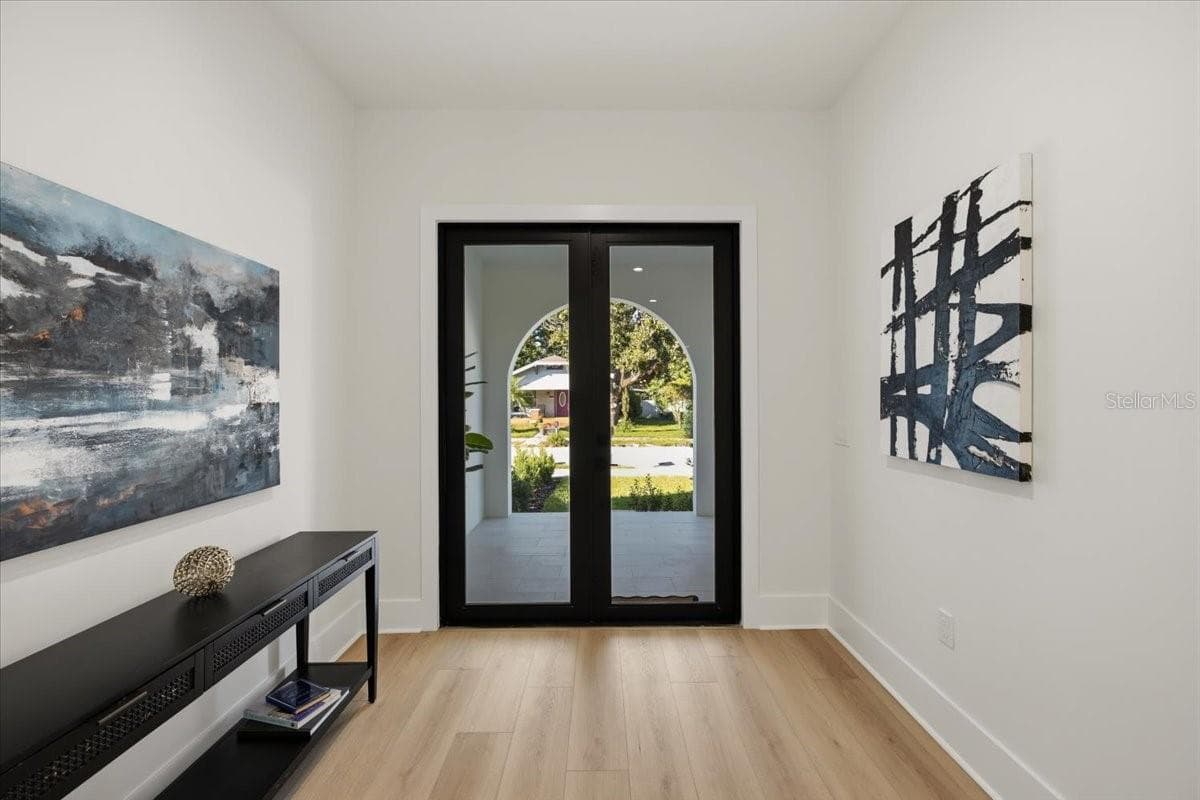 Half Duplex at 809 E LOUISIANA AVE #2, TAMPA, photo 5 of 46