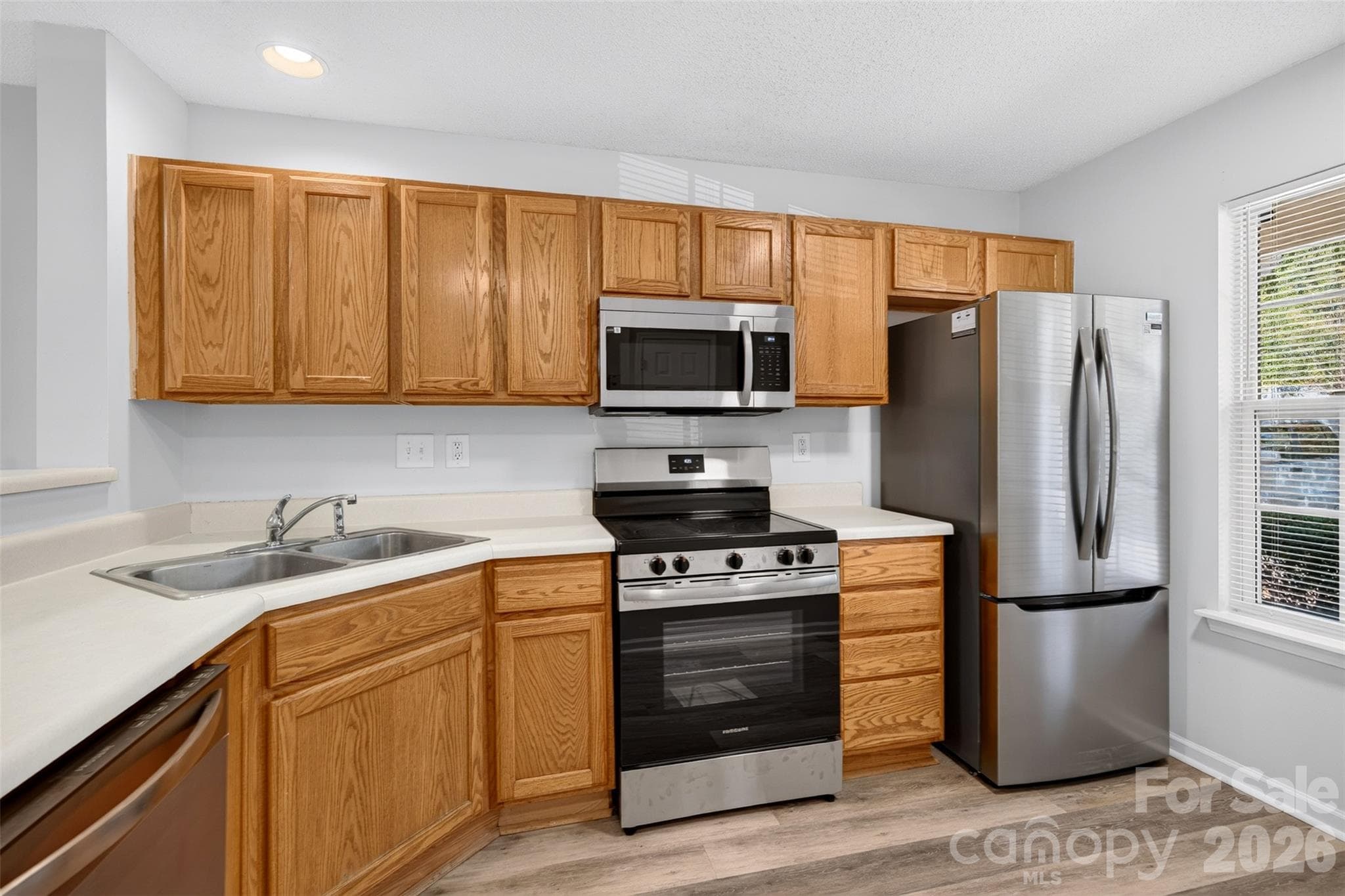Townhouse at 11578 Briddle Hall Court, Charlotte, photo 2 of 17