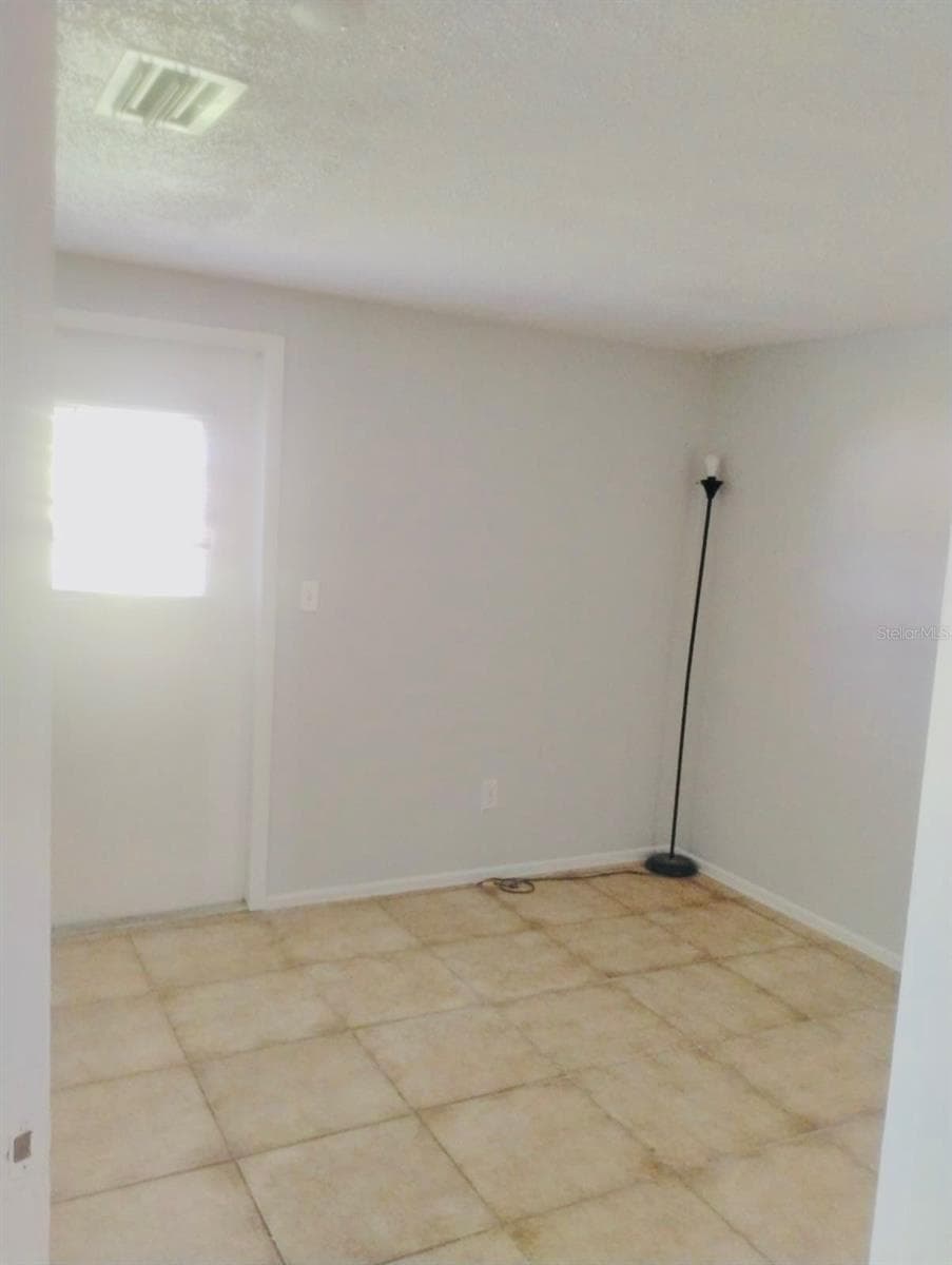 Duplex at 1011 57TH AVENUE TER E, BRADENTON, photo 7 of 18