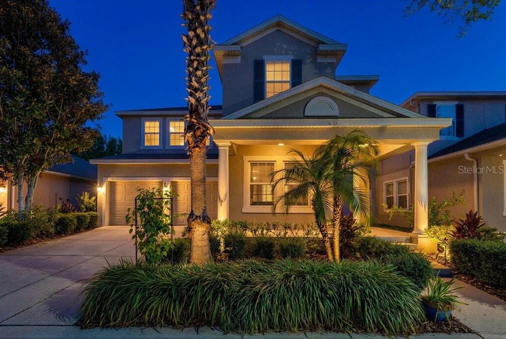 Single Family Residence at 10019 MADISON BANKS ST, ORLANDO, photo 4 of 46