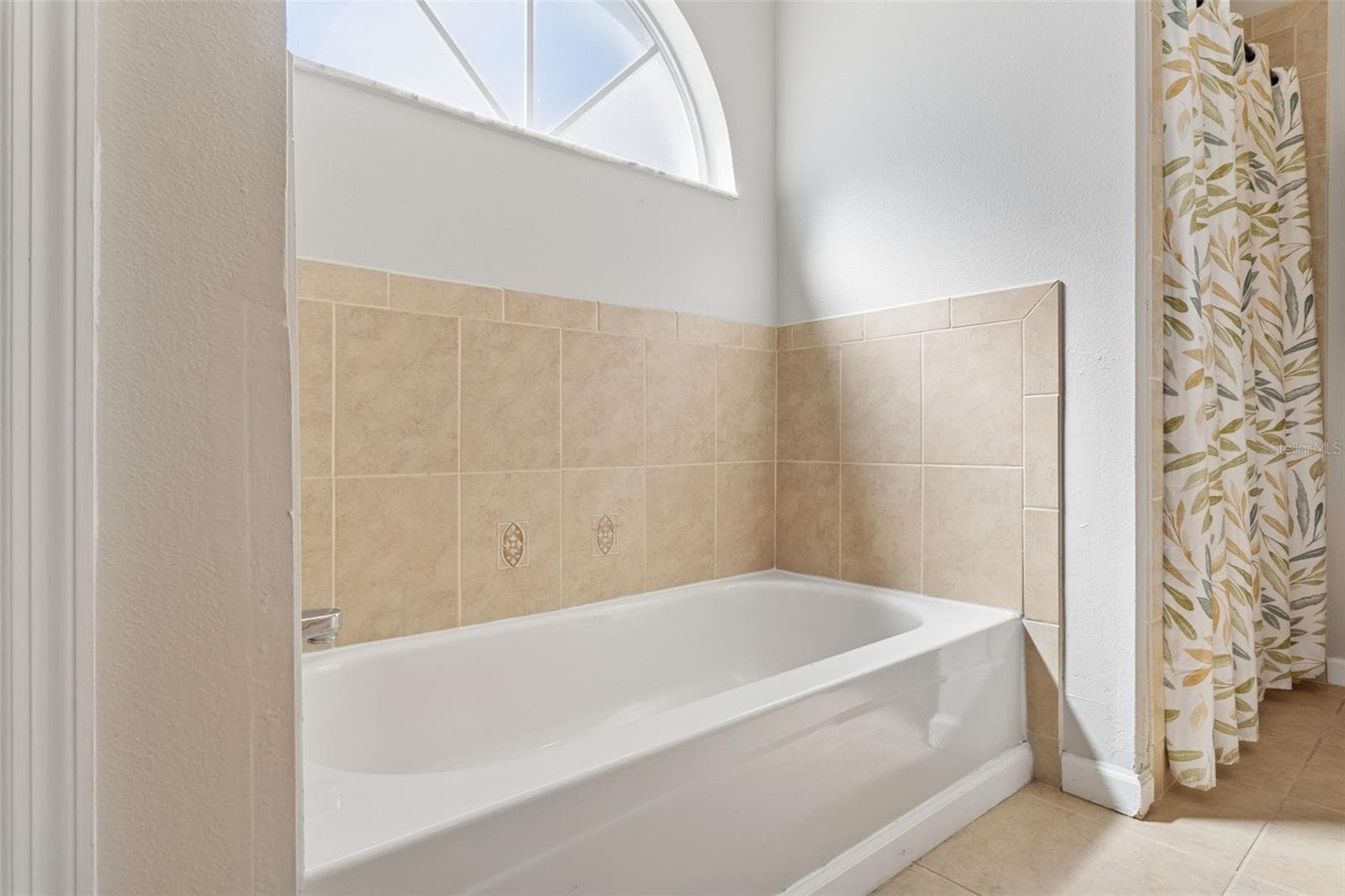 Single Family Residence at 9646 FOX HEARST RD, TAMPA, photo 20 of 30