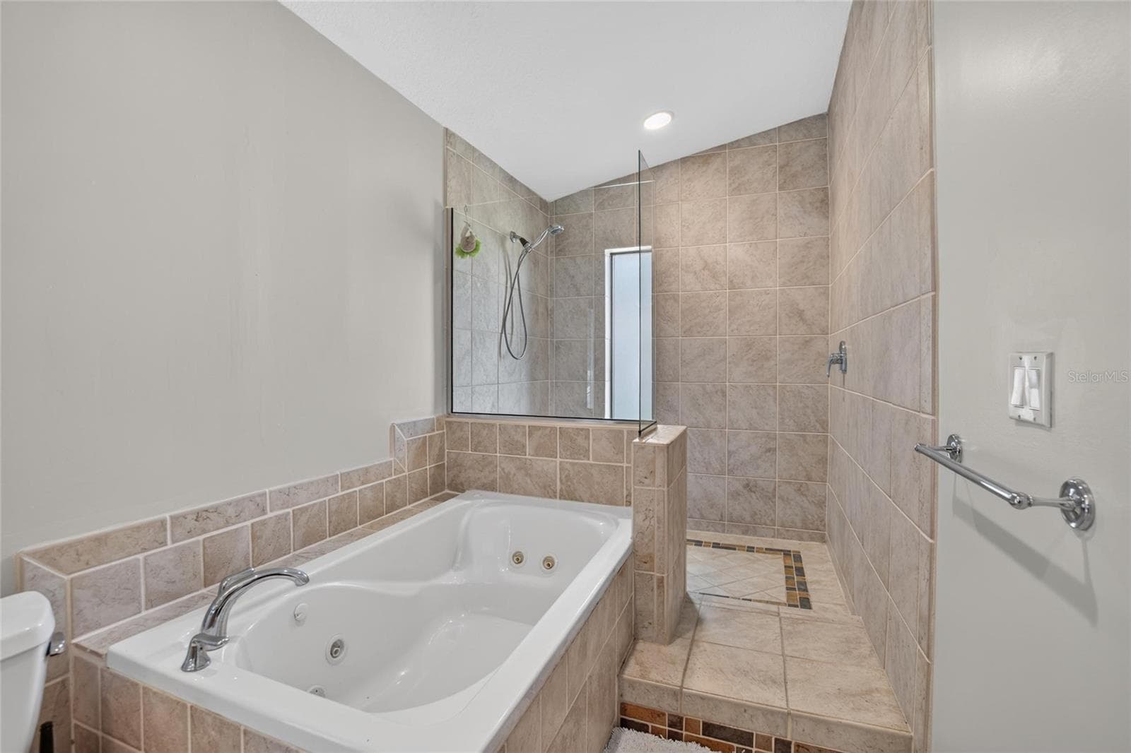 Single Family Residence at 712 DORADO CT, BRANDON, photo 30 of 81