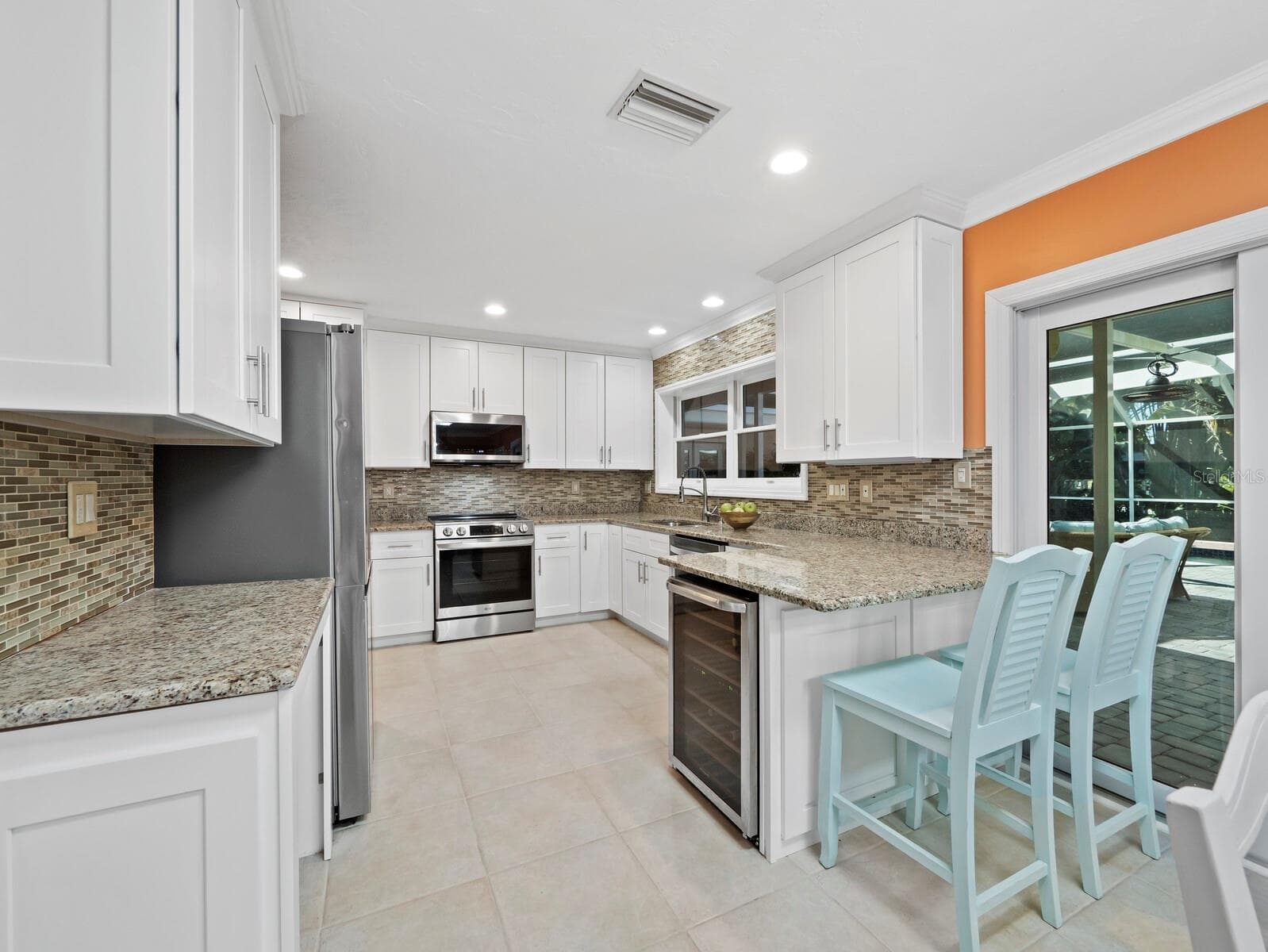 Single Family Residence at 5140 WINDWARD AVE, SARASOTA, photo 10 of 46