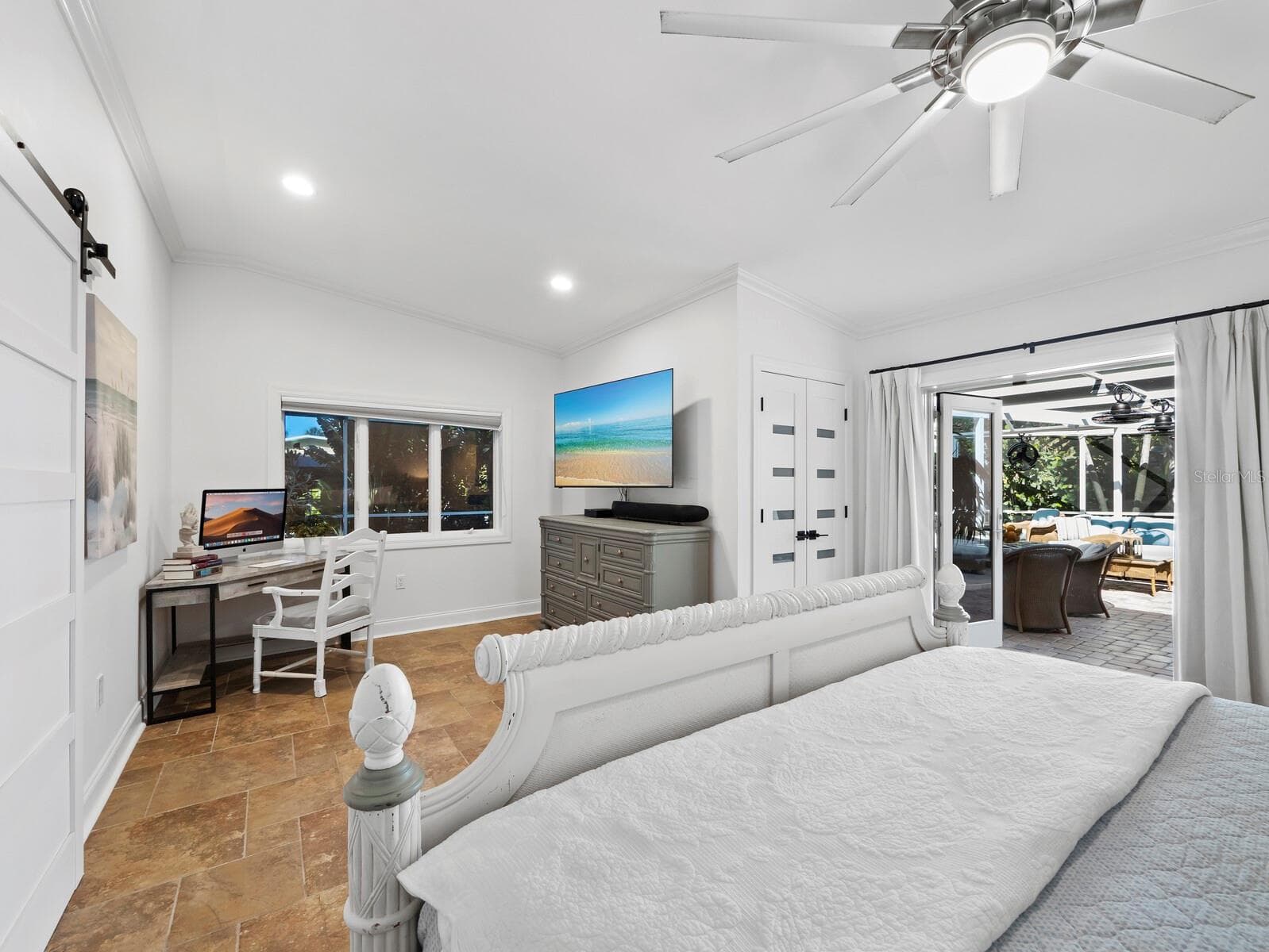 Single Family Residence at 5140 WINDWARD AVE, SARASOTA, photo 13 of 46