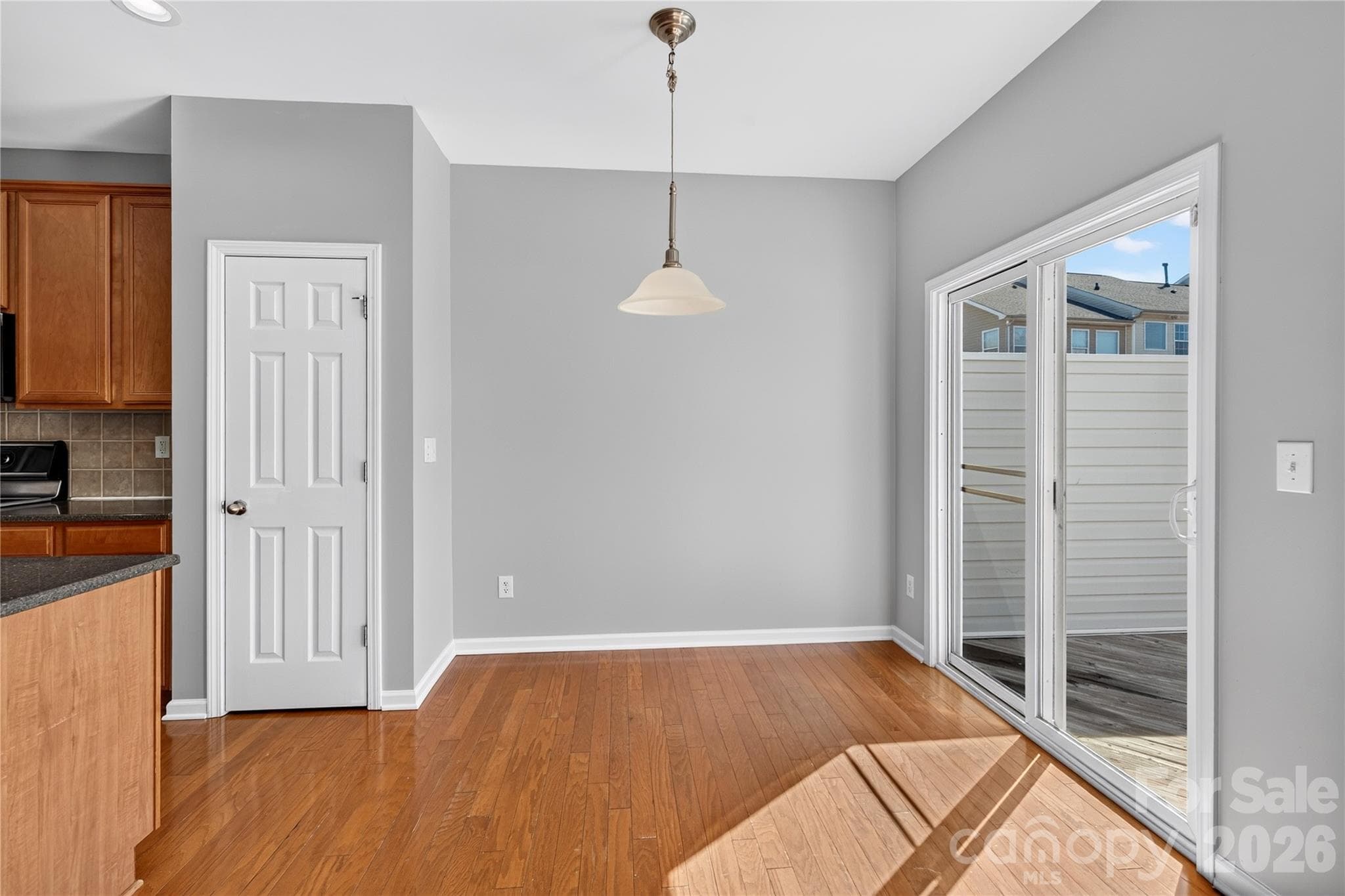 Townhouse at 2053 Cambridge Beltway Drive, Charlotte, photo 6 of 40