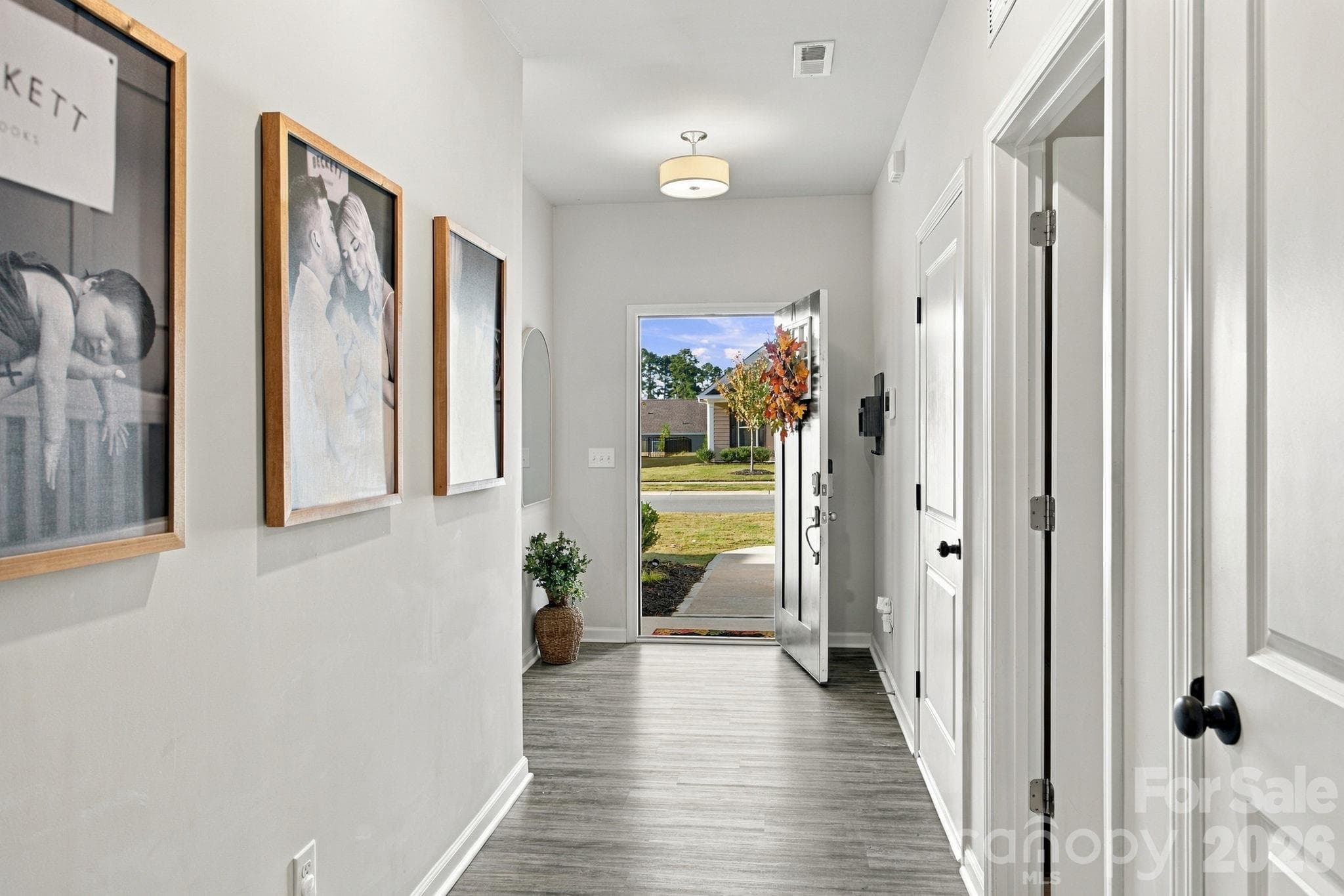 Single Family Residence at 8196 Mccormick Street, Terrell, photo 6 of 32
