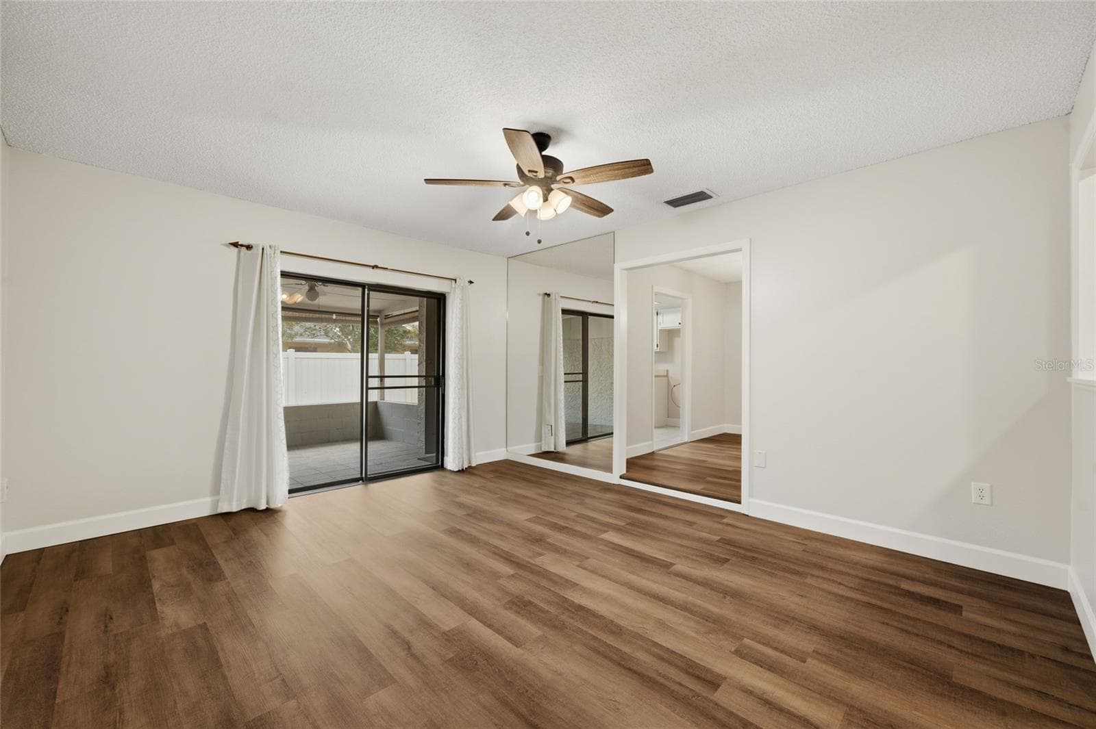Condominium at 2228 OHARA CT #1052, ORLANDO, photo 7 of 33