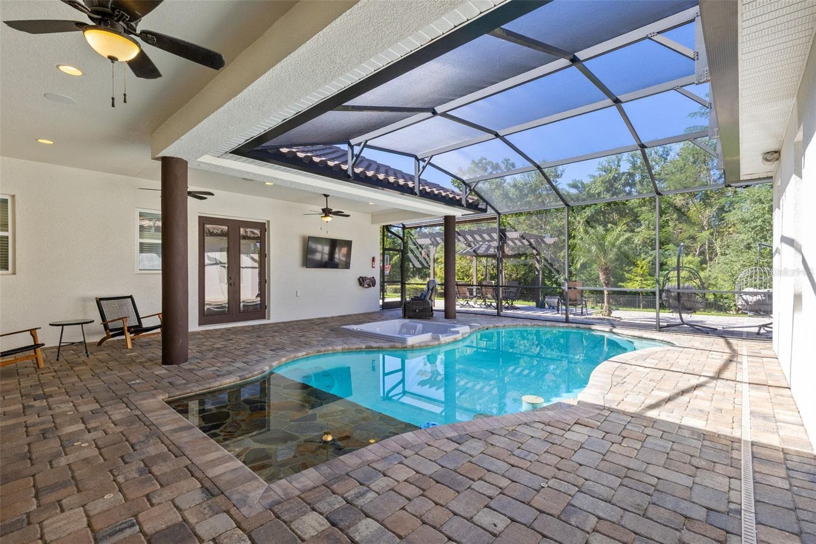 Single Family Residence at 334 PENINSULA ISLAND PT, LONGWOOD, photo 34 of 45