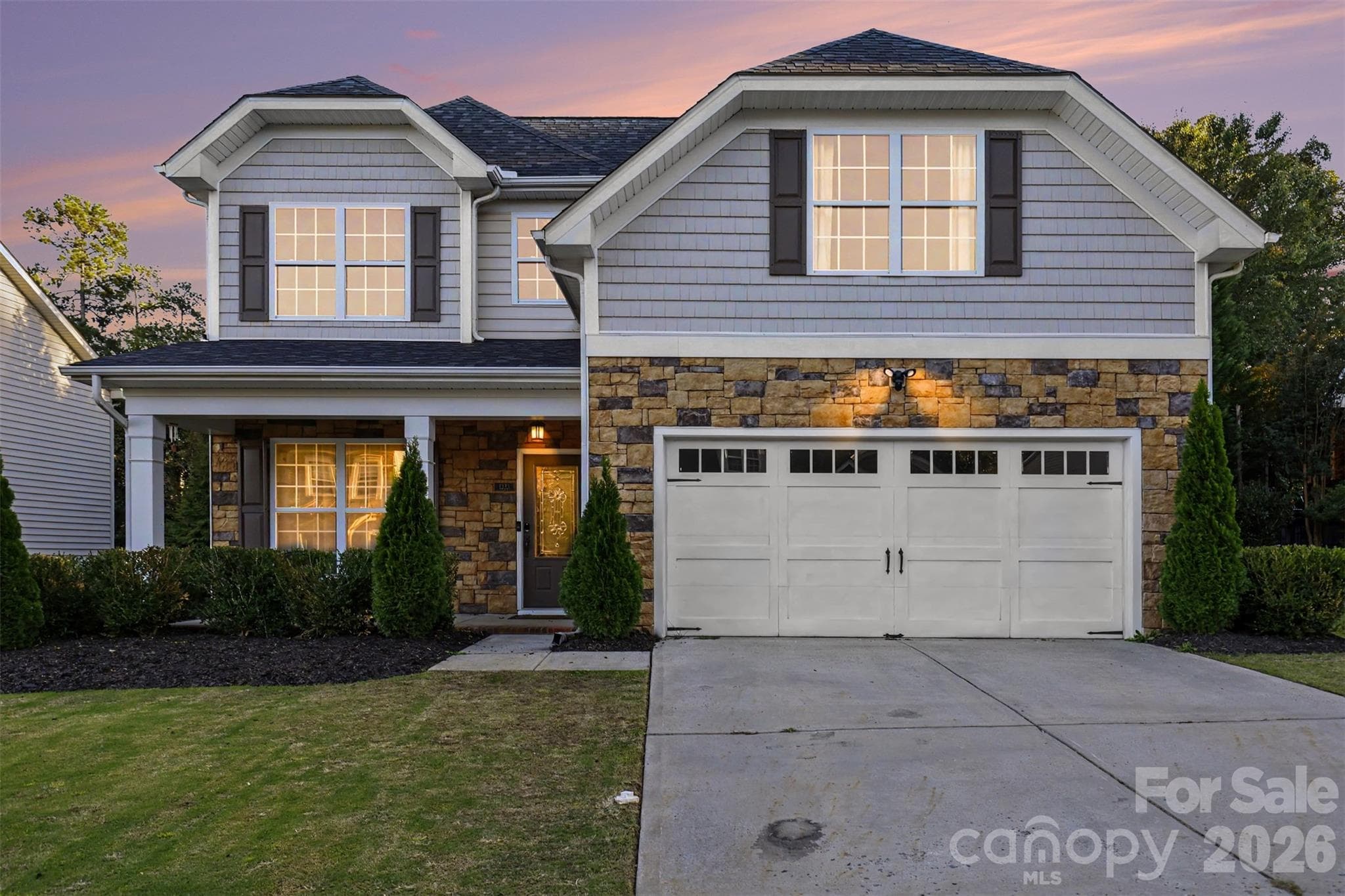 Single Family Residence at 1333 Secret Path Drive, Fort Mill, photo 2 of 49