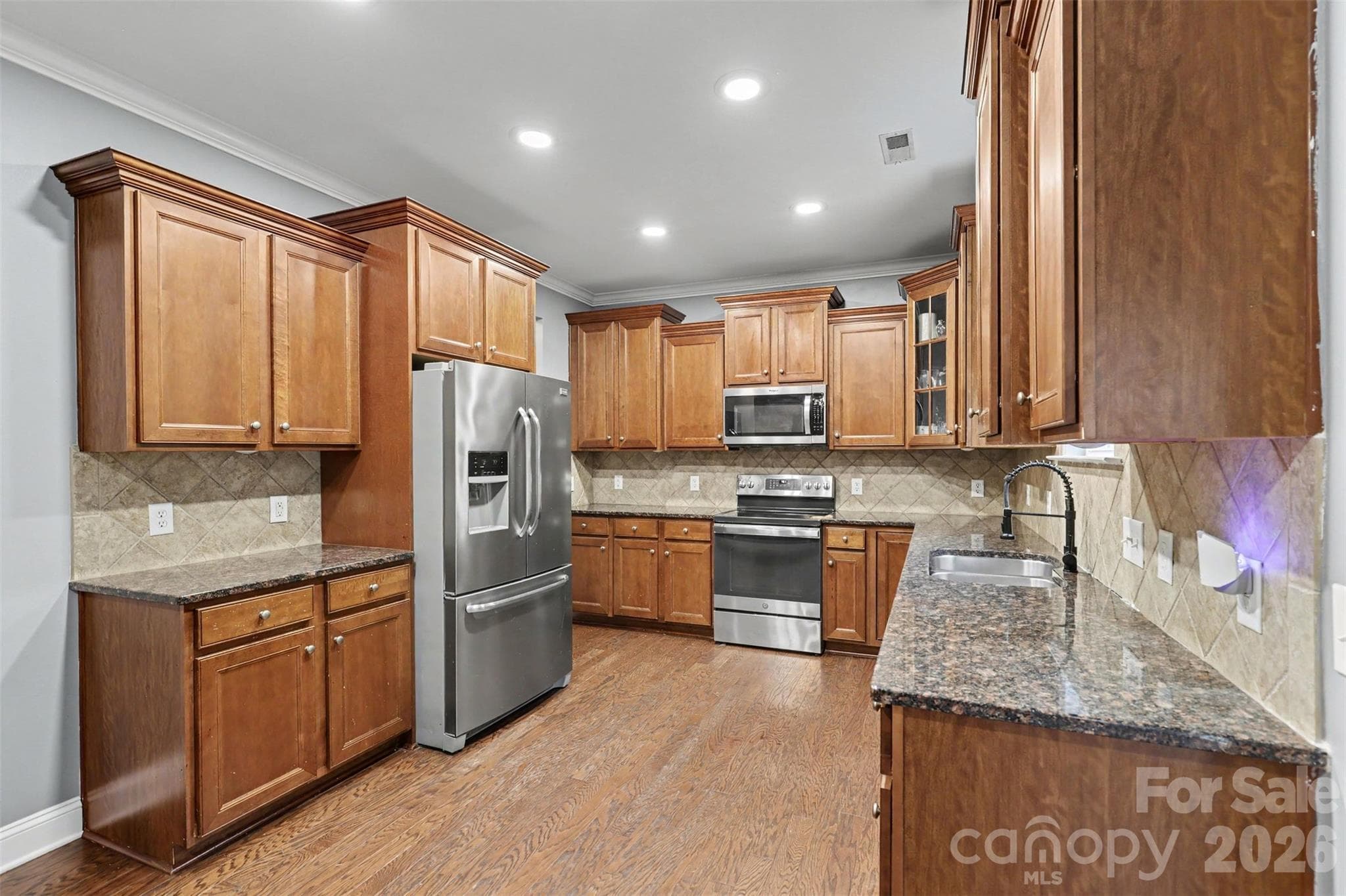 Single Family Residence at 1333 Secret Path Drive, Fort Mill, photo 25 of 49