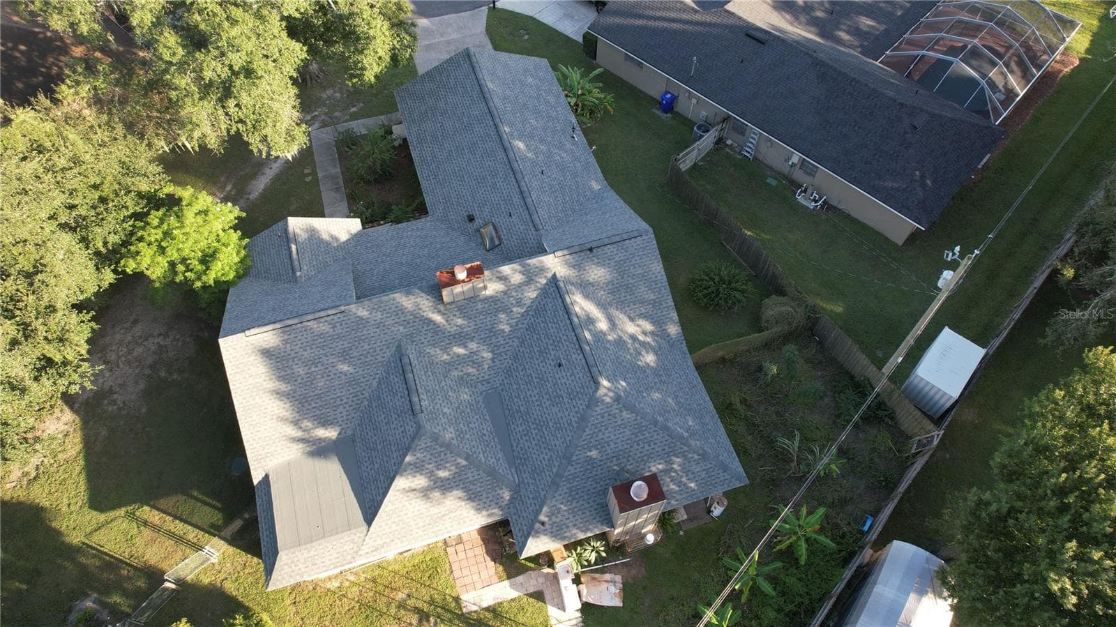 Single Family Residence at 4404 S LAUREL POINTE DR, LAKELAND, photo 7 of 43