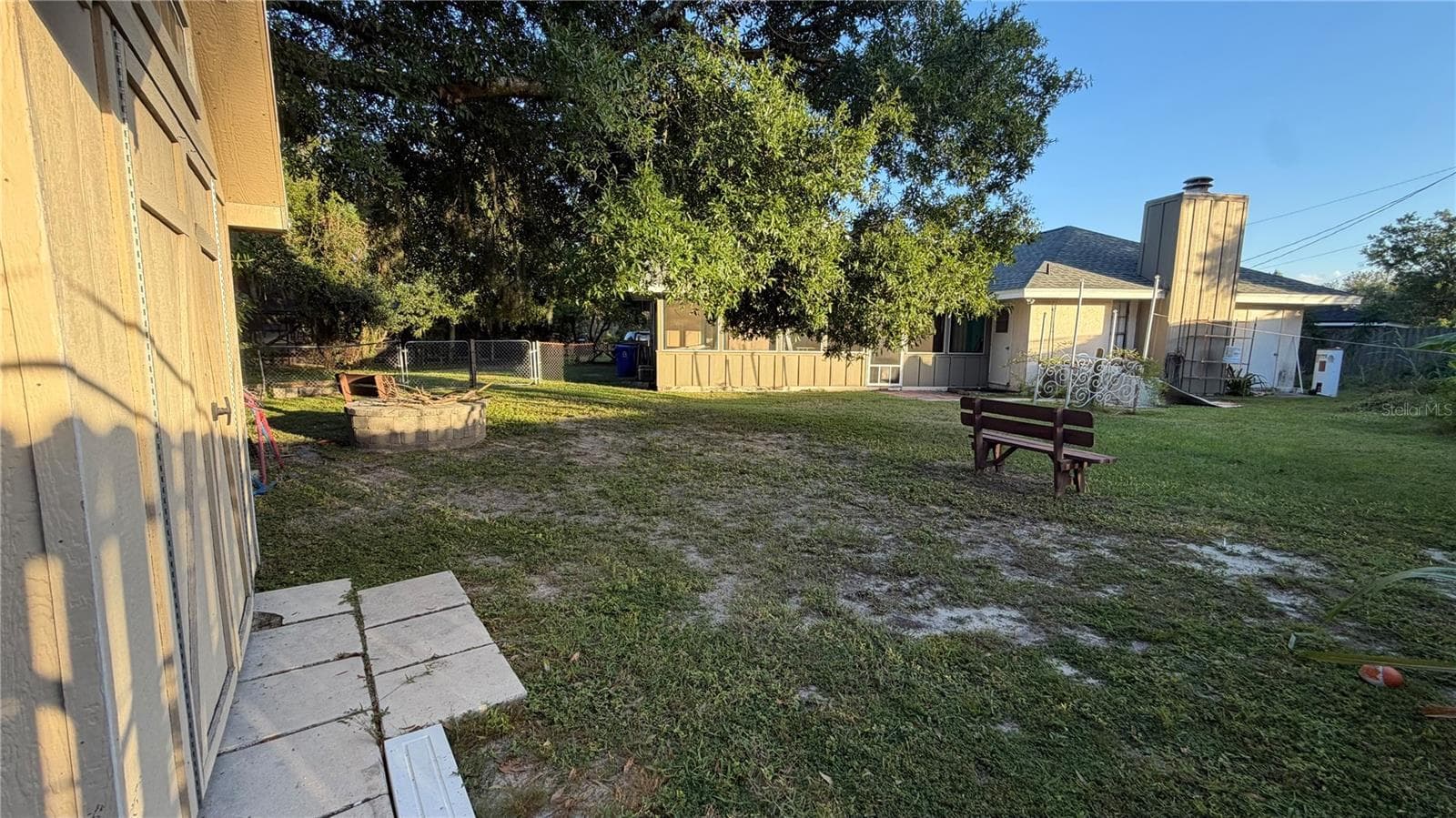 Single Family Residence at 4404 S LAUREL POINTE DR, LAKELAND, photo 35 of 43