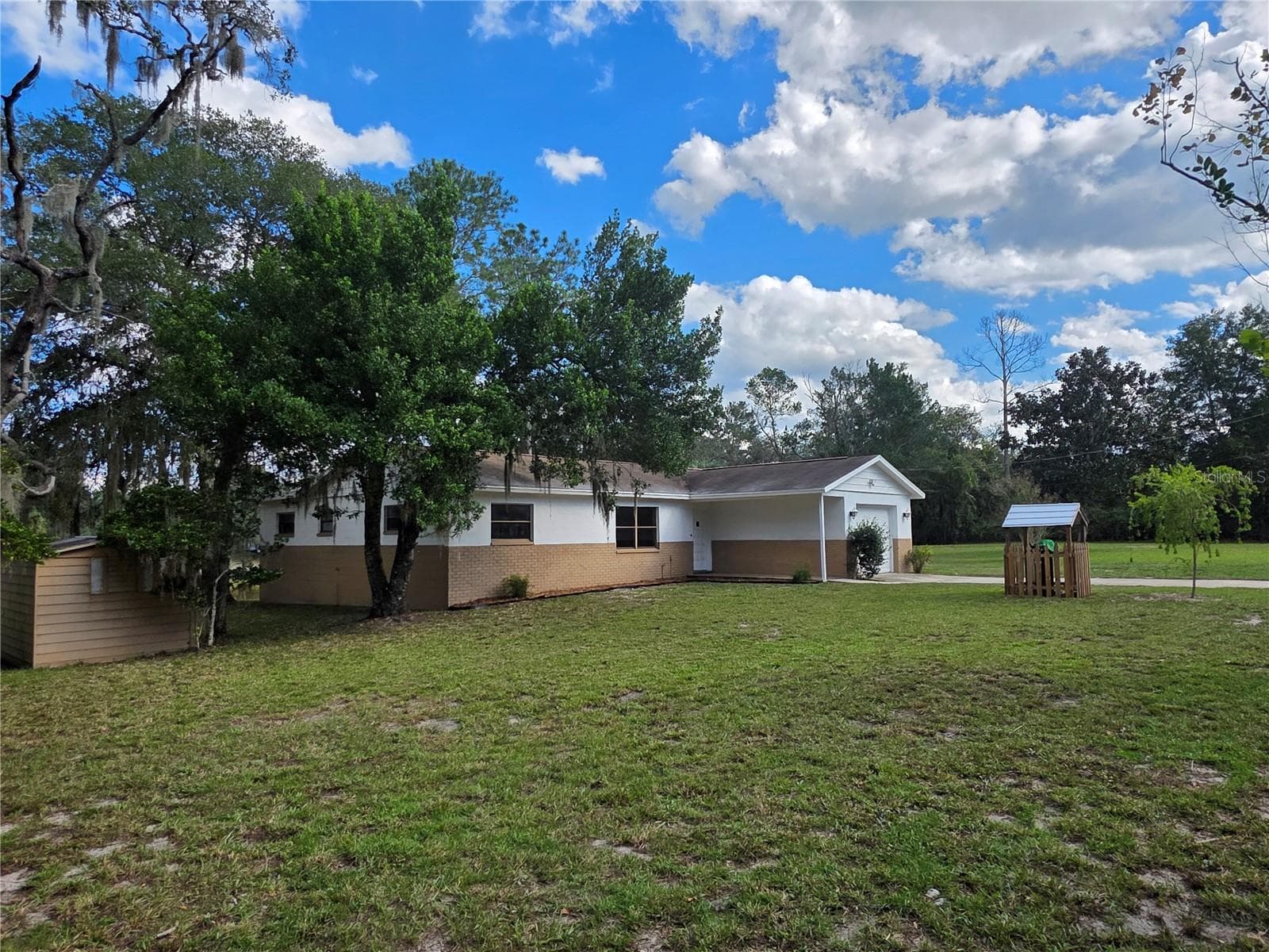 Left corner angle - 8270 NORMLEE RD, WEEKI WACHEE