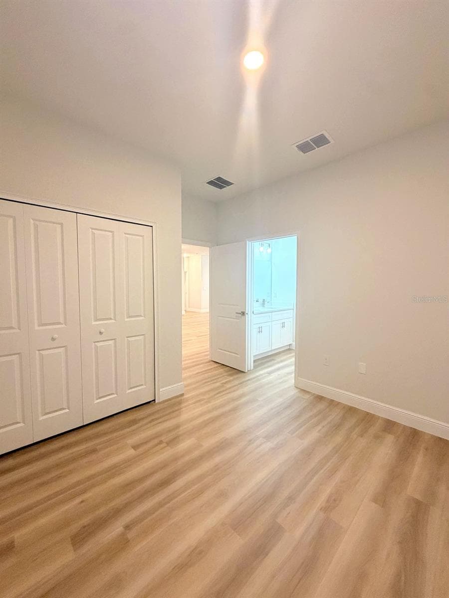 Single Family Residence at 14650 SW 68TH TER, OCALA, photo 7 of 17