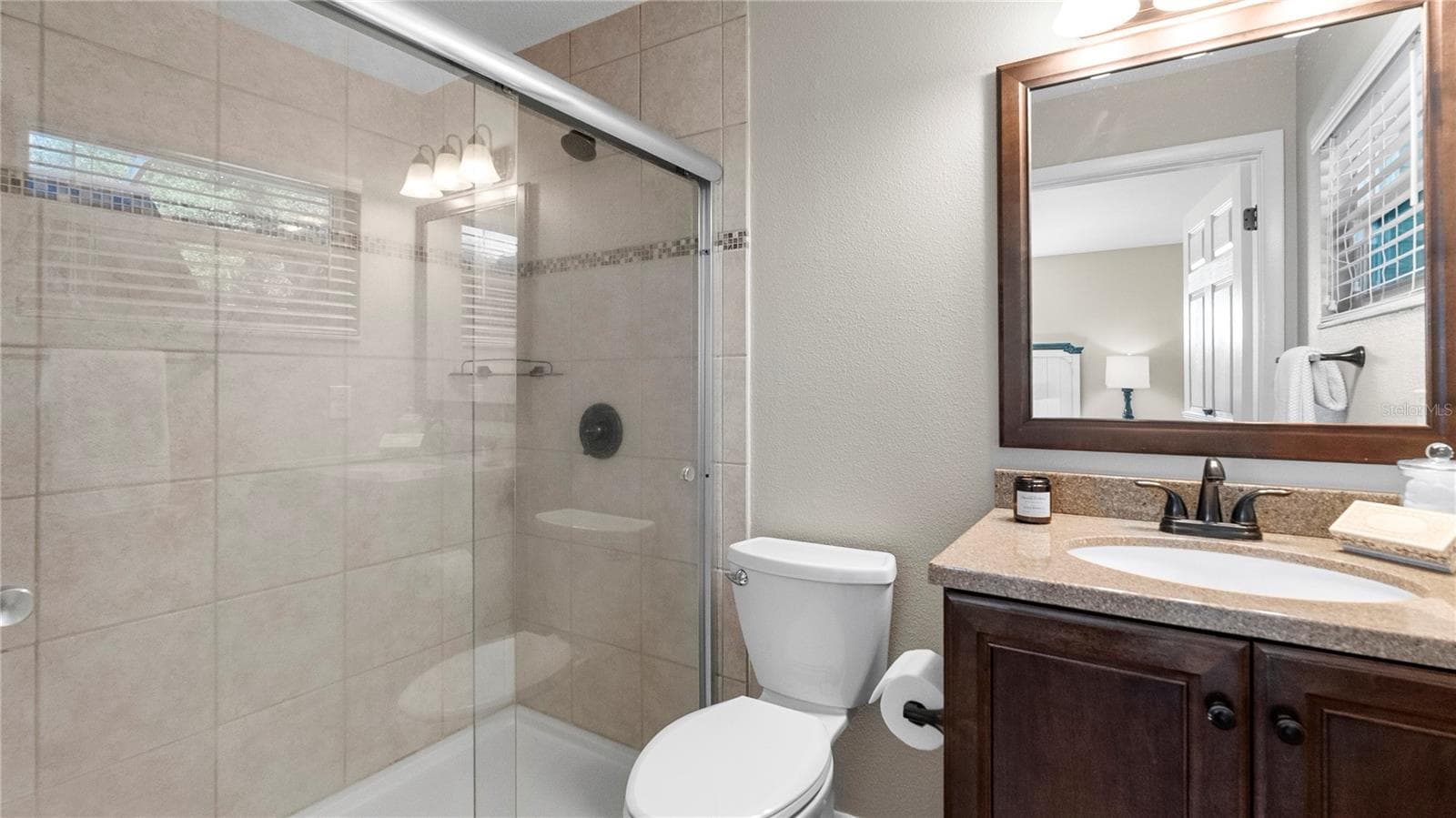 En-Suite Bathroom - 310 MOCCASIN HOLLOW RD, LITHIA