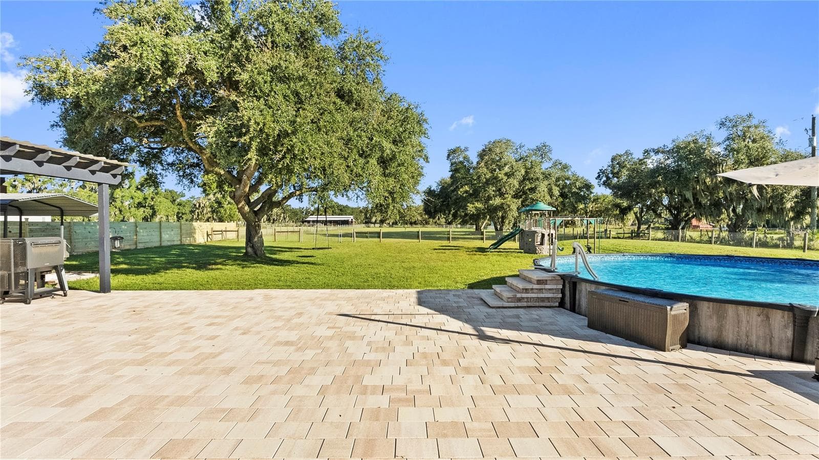Single Family Residence at 310 MOCCASIN HOLLOW RD, LITHIA, photo 41 of 48
