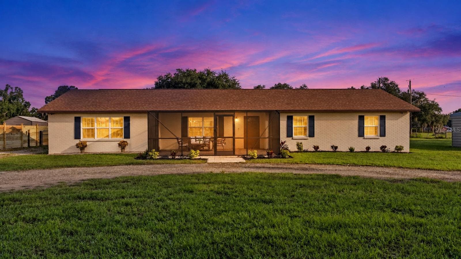 Welcome Home to peace and tranquility! - 310 MOCCASIN HOLLOW RD, LITHIA