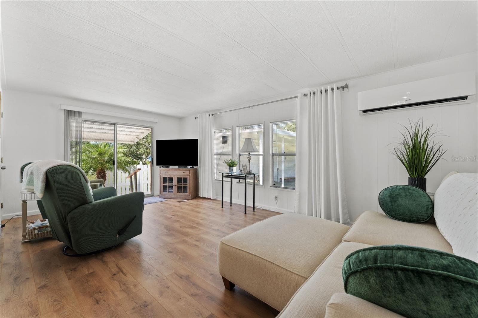 Manufactured Home at 4203 NETTLE RD, PORT CHARLOTTE, photo 14 of 50