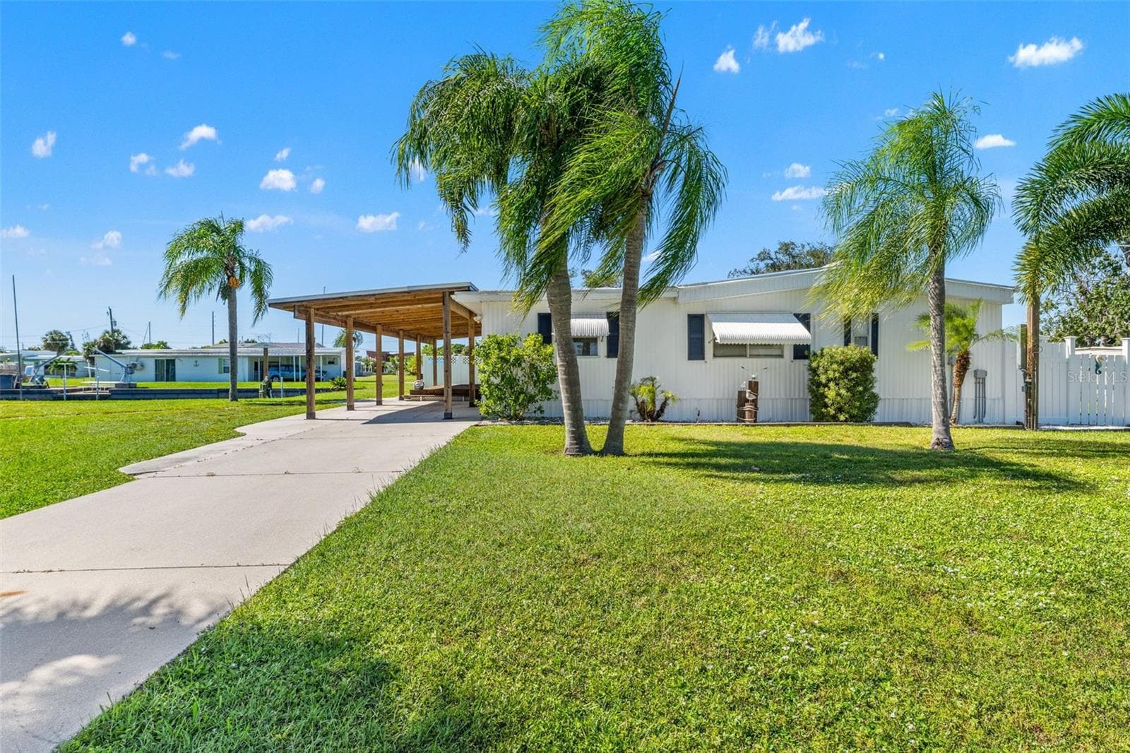 Manufactured Home at 4203 NETTLE RD, PORT CHARLOTTE, photo 36 of 50