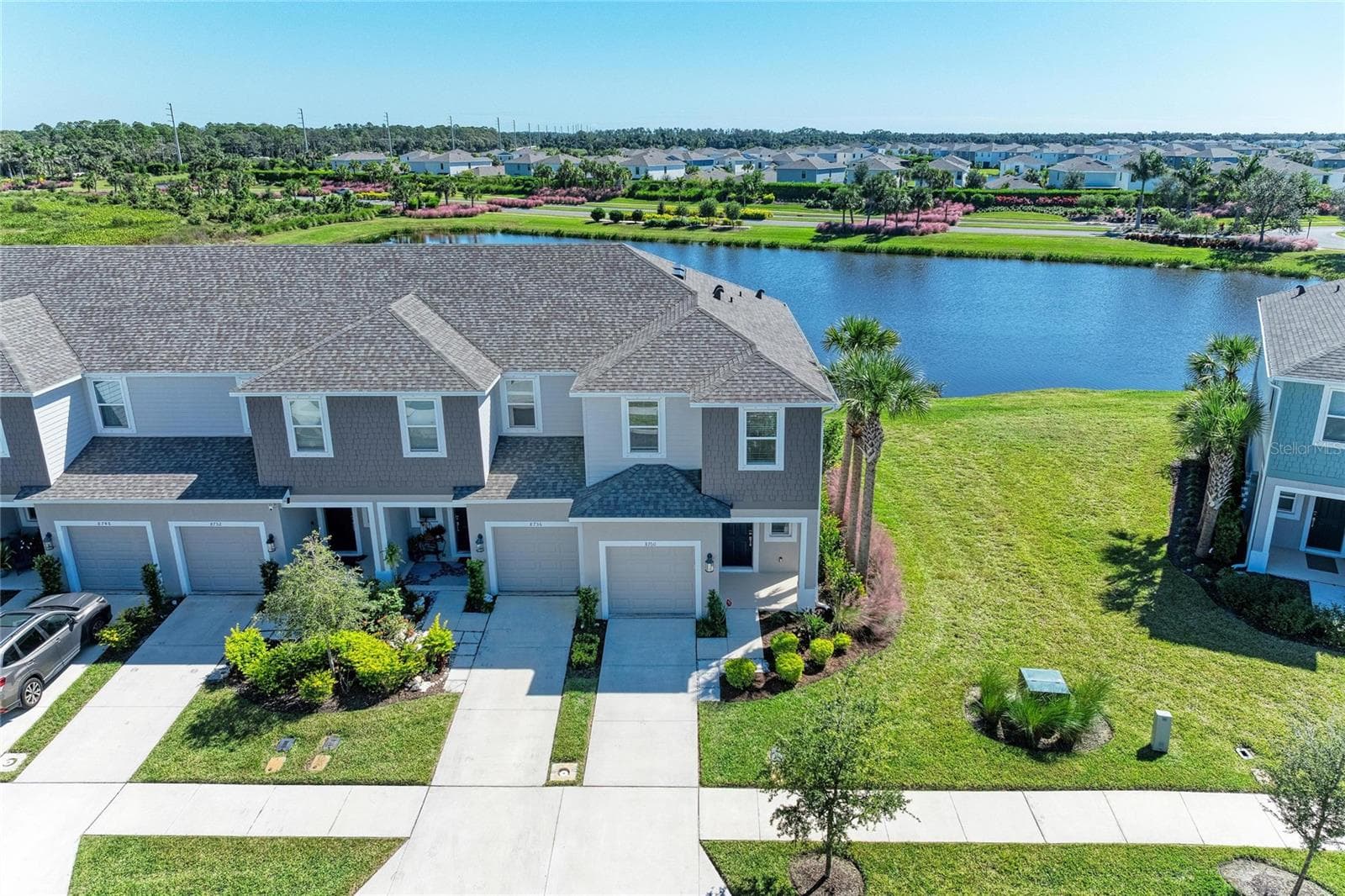 8760 WINTER BREEZE WAY