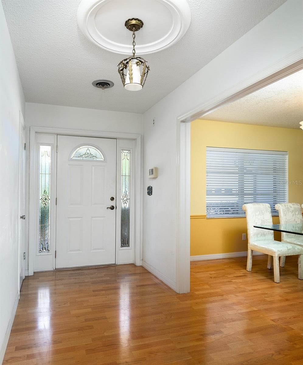Foyer - 5119 PELLEPORT AVE, BELLE ISLE