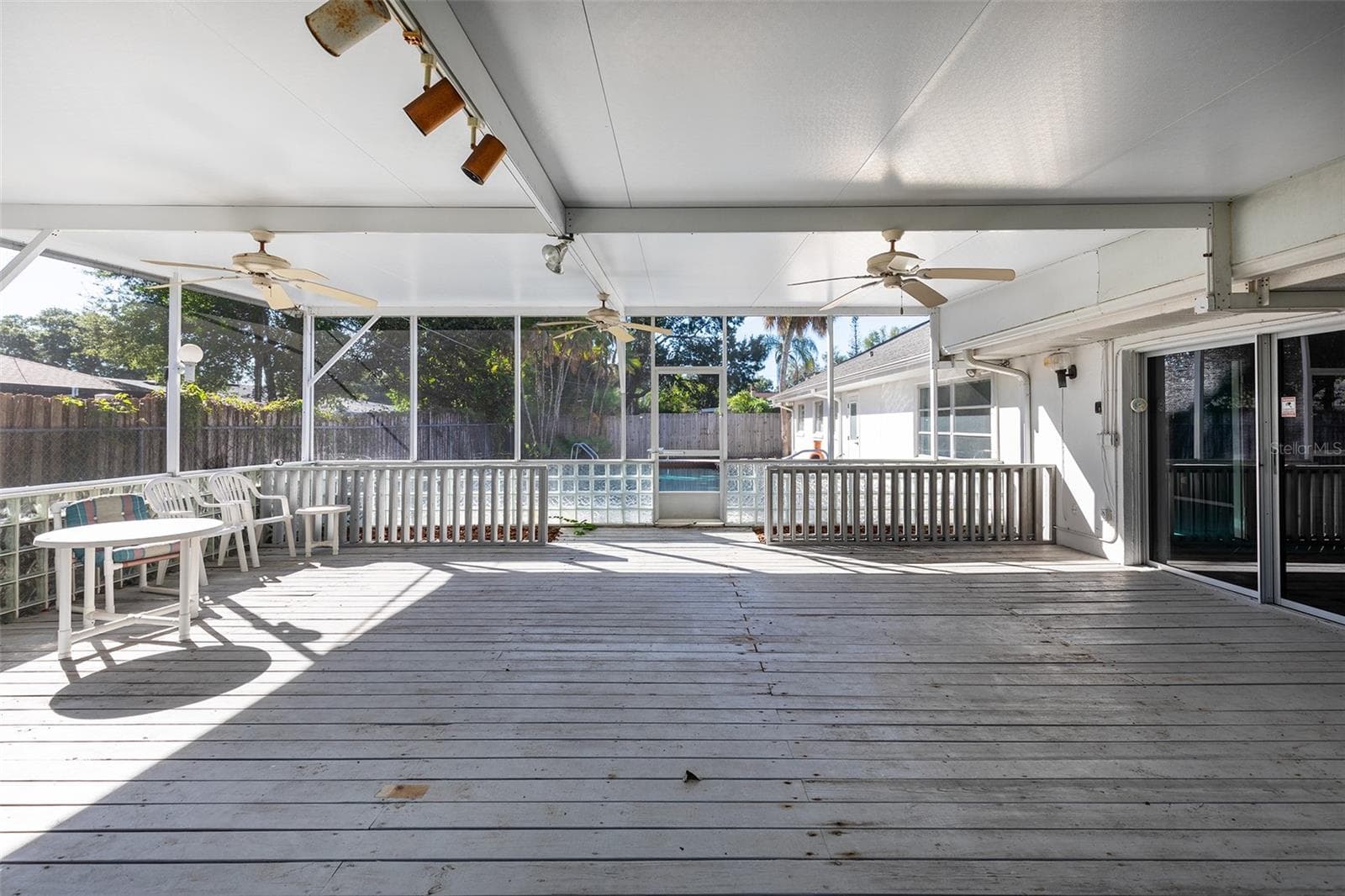 Covered Deck - 5119 PELLEPORT AVE, BELLE ISLE