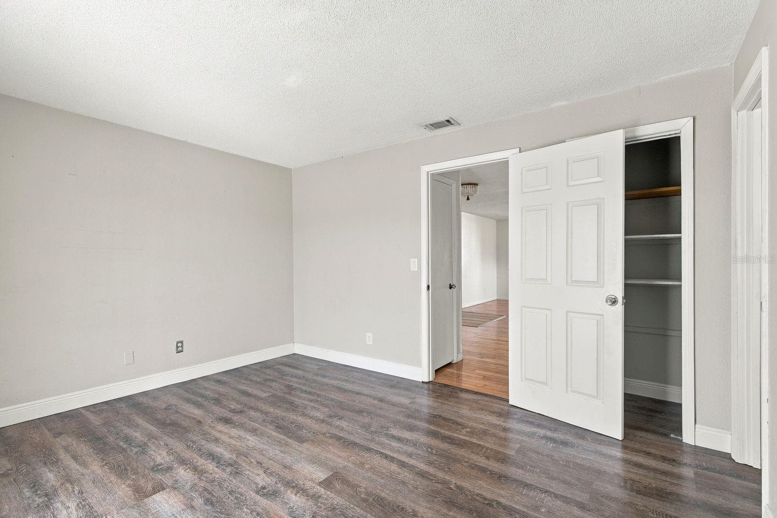 Condominium at 610 INDIAN ROCKS RD N #299, BELLEAIR BLUFFS, photo 17 of 28