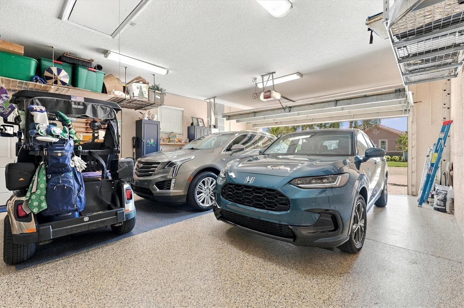OVERSIZED GARAGE!!!! ROOM FOR ALL YOUR TOYS!! - 5496 WHITE IBIS DR, NORTH PORT