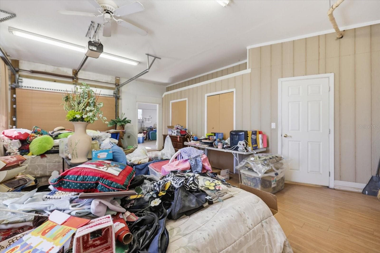 garage room/flex room - 9348 SAN BERNANDINO AVE, ENGLEWOOD